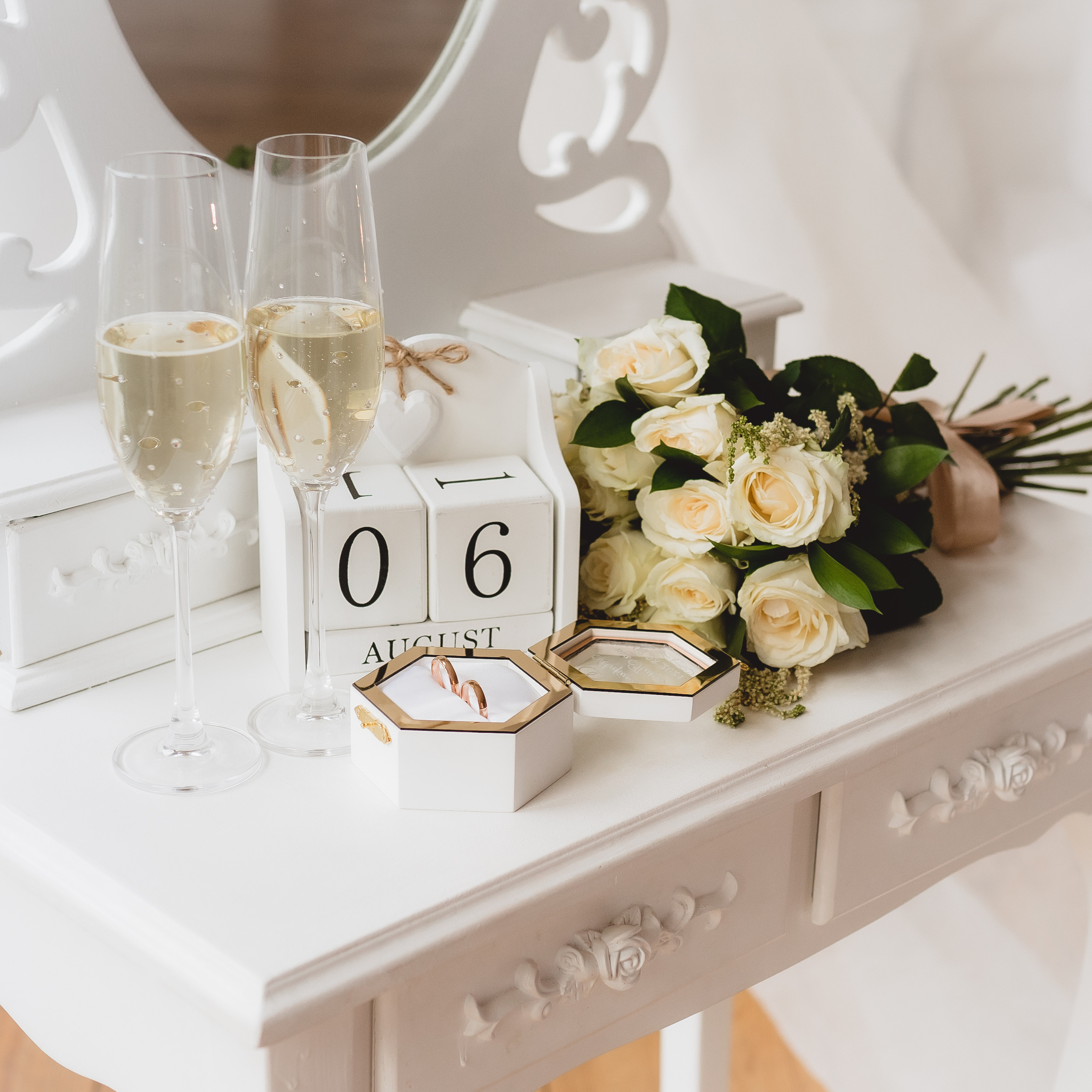 Весільна фотосесія у фотостудії