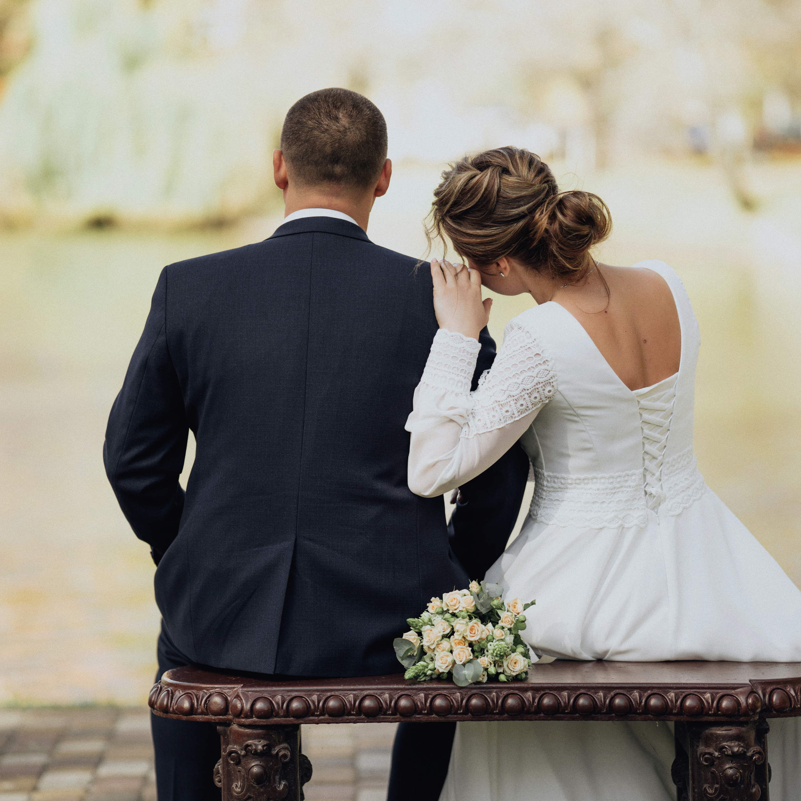 Весільна фотосесія в парку ВДНГ та студії