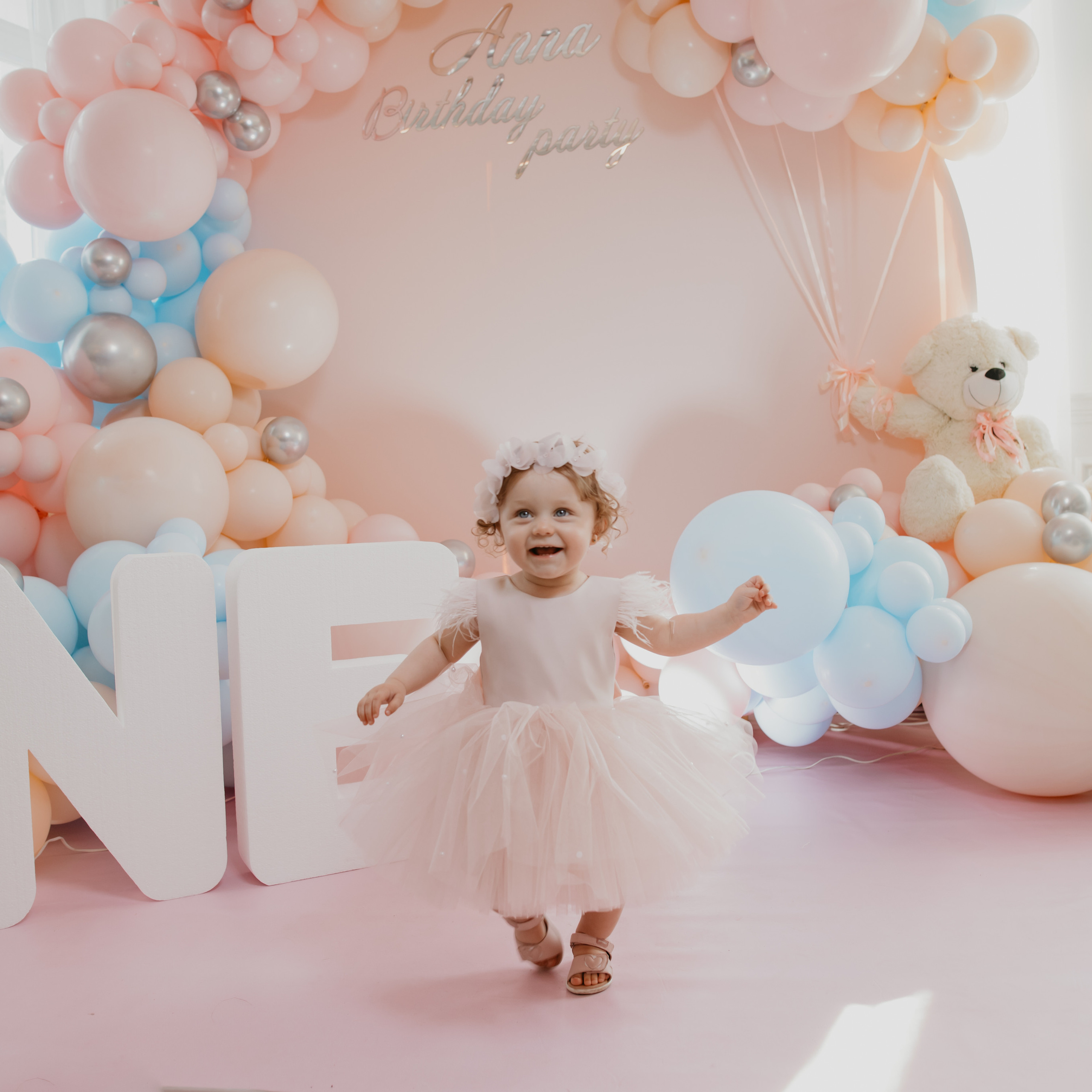 День народження Анна 1 рочок