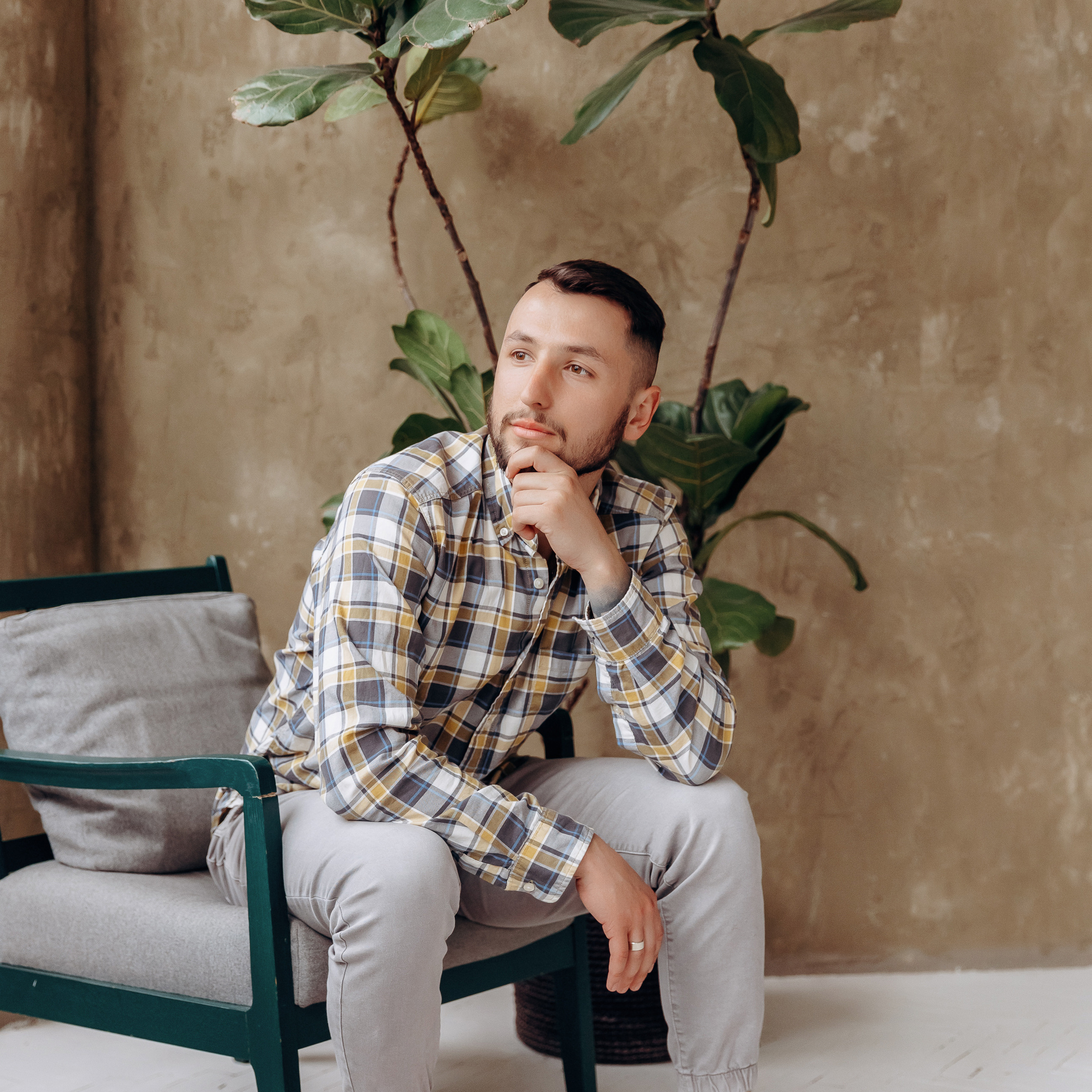 Фотосесія закоханих. Весільний фотограф Львів Оля Грабовенська