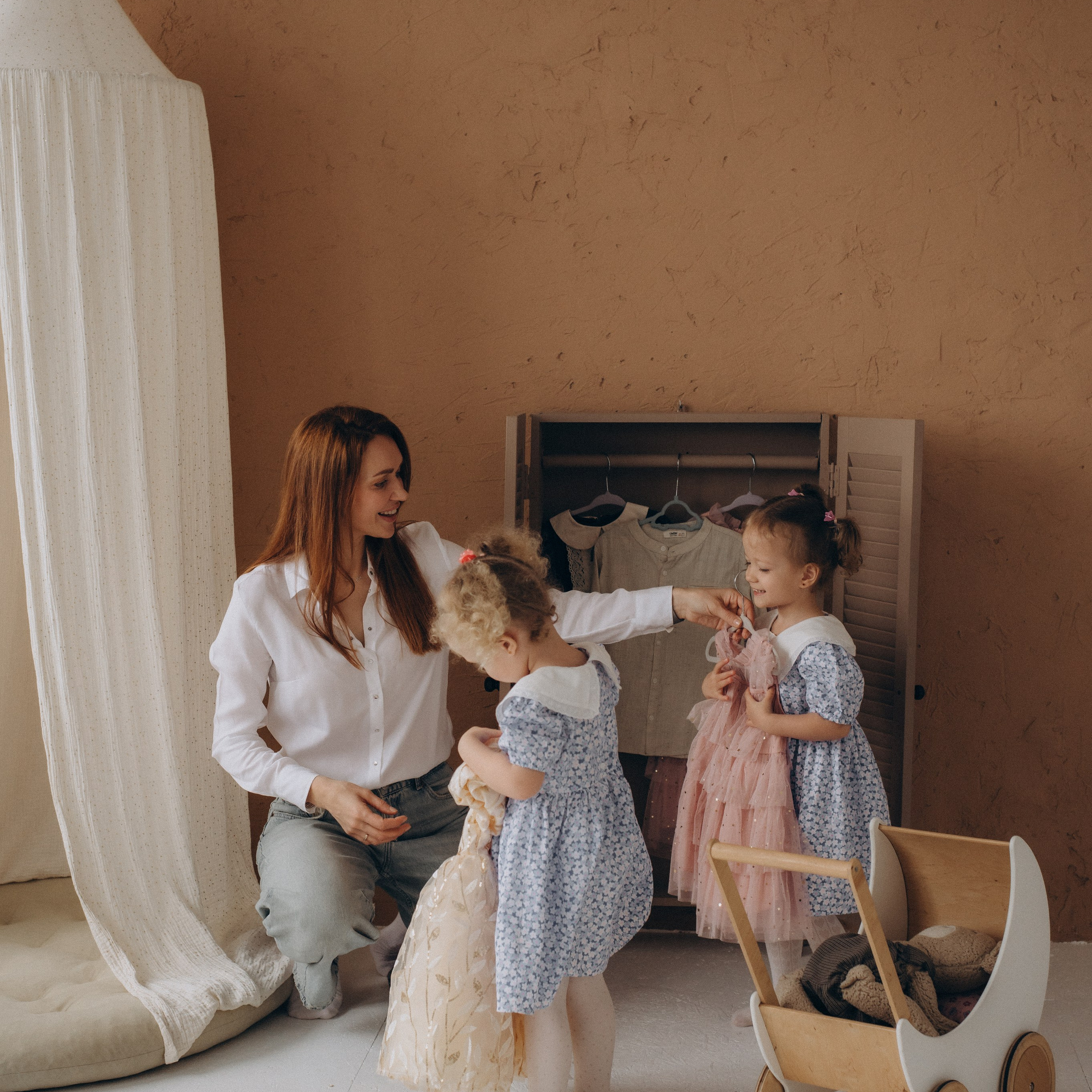 Сімейна фотосесія Тернопіль, сімейний фотограф Тернопіль, фотосесія у студії Тернопіль, дитячий фотограф, портретний фотограф Тернопіль