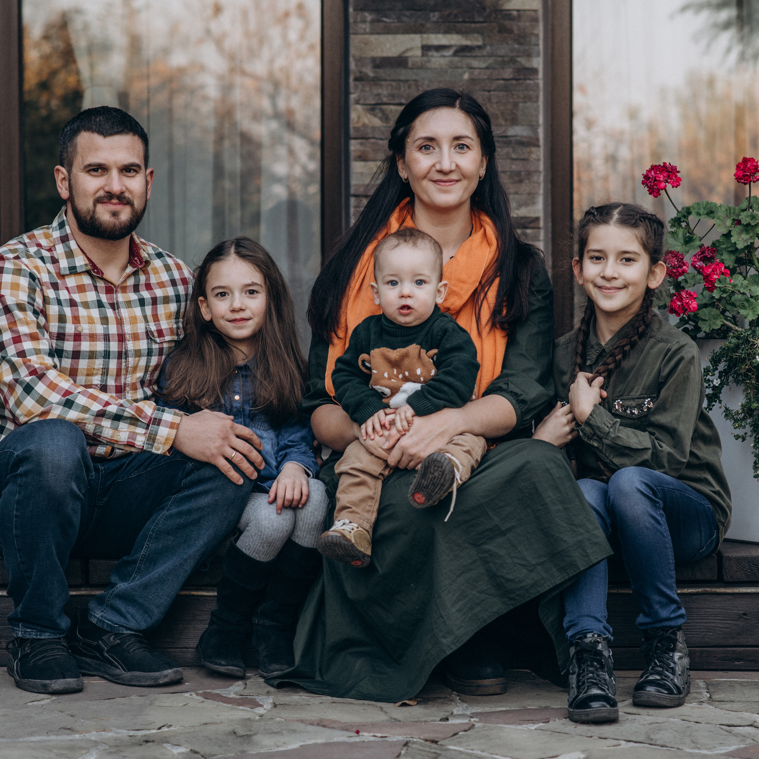 Ivanka, Oleksandr, Solomiyka, Nadiyka, Nazariy