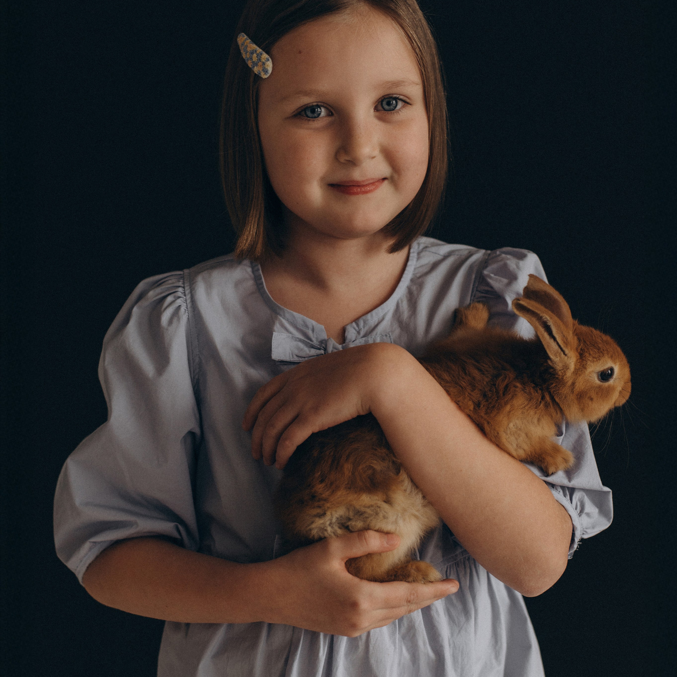 Фотосесія з кроликами, сімейний фотограф Тернопіль, дитячий фотограф Тернопіль, зйомка з кроликами Тернопіль