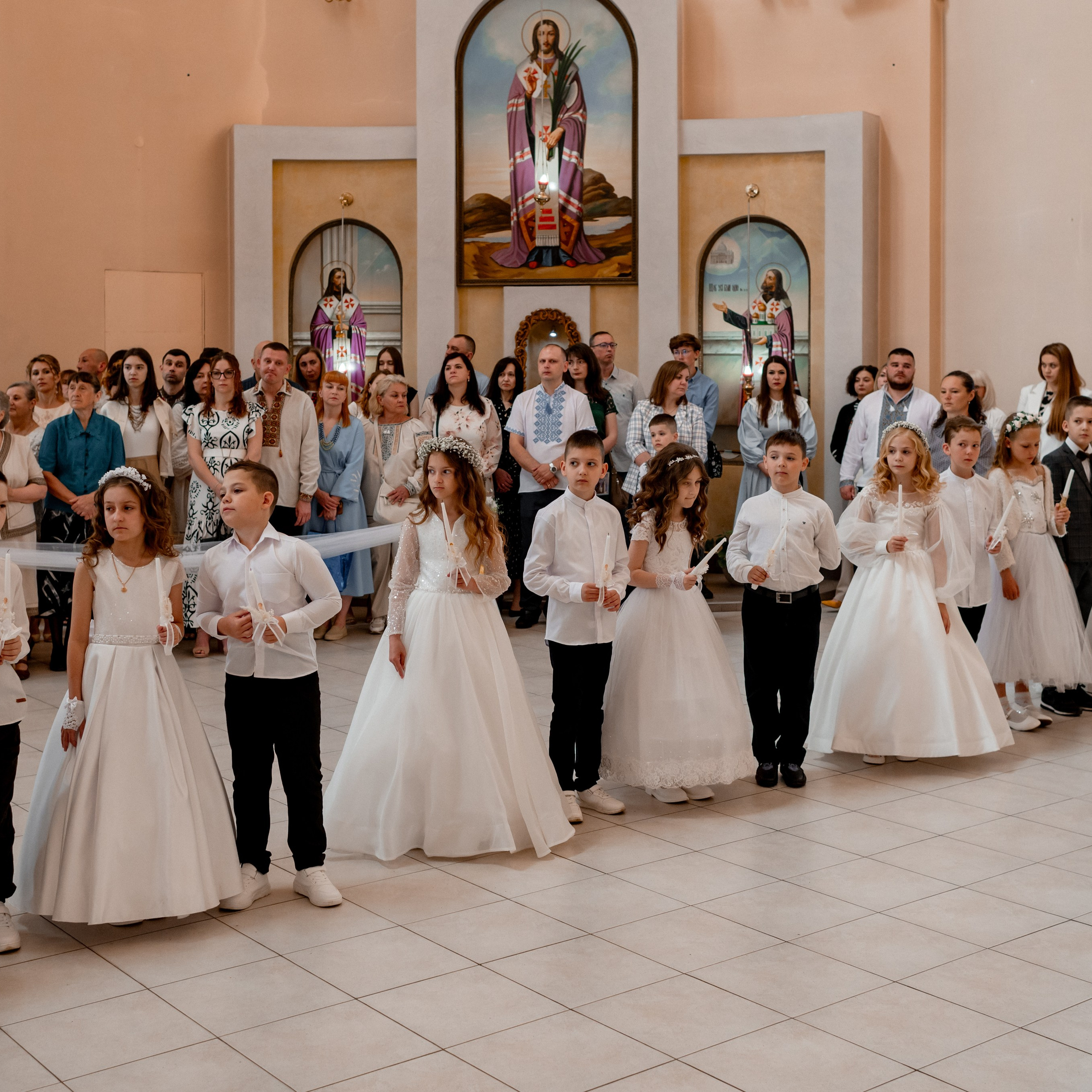 Фотосесія Першого Причастя Тернопіль, зйомка Причастя Тернопіль, Таїнство Першого Причастя Тернопіль, Катедра Причастя Тернопіль