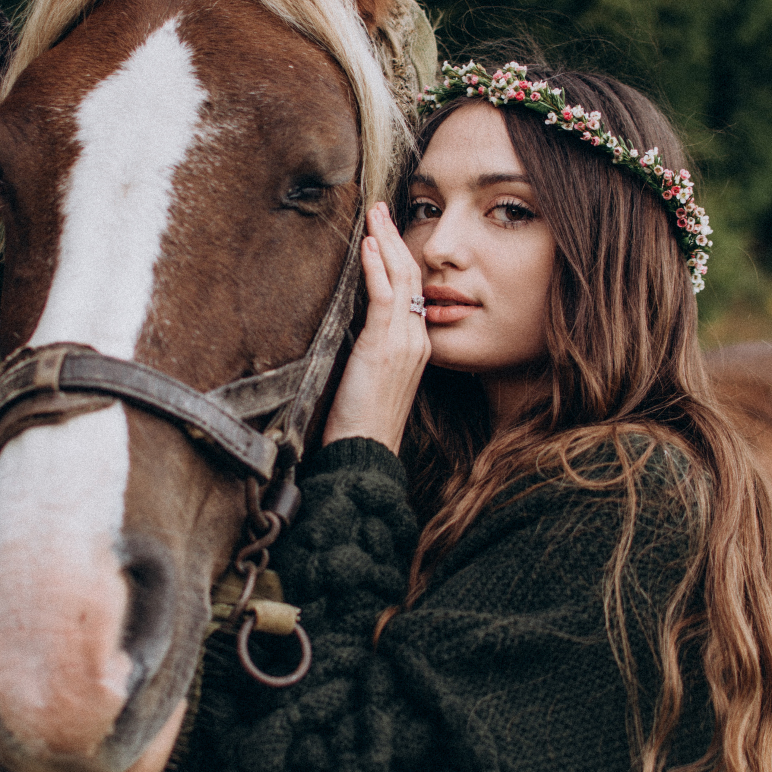 Весільна прогулянка в осінніх Карпатах