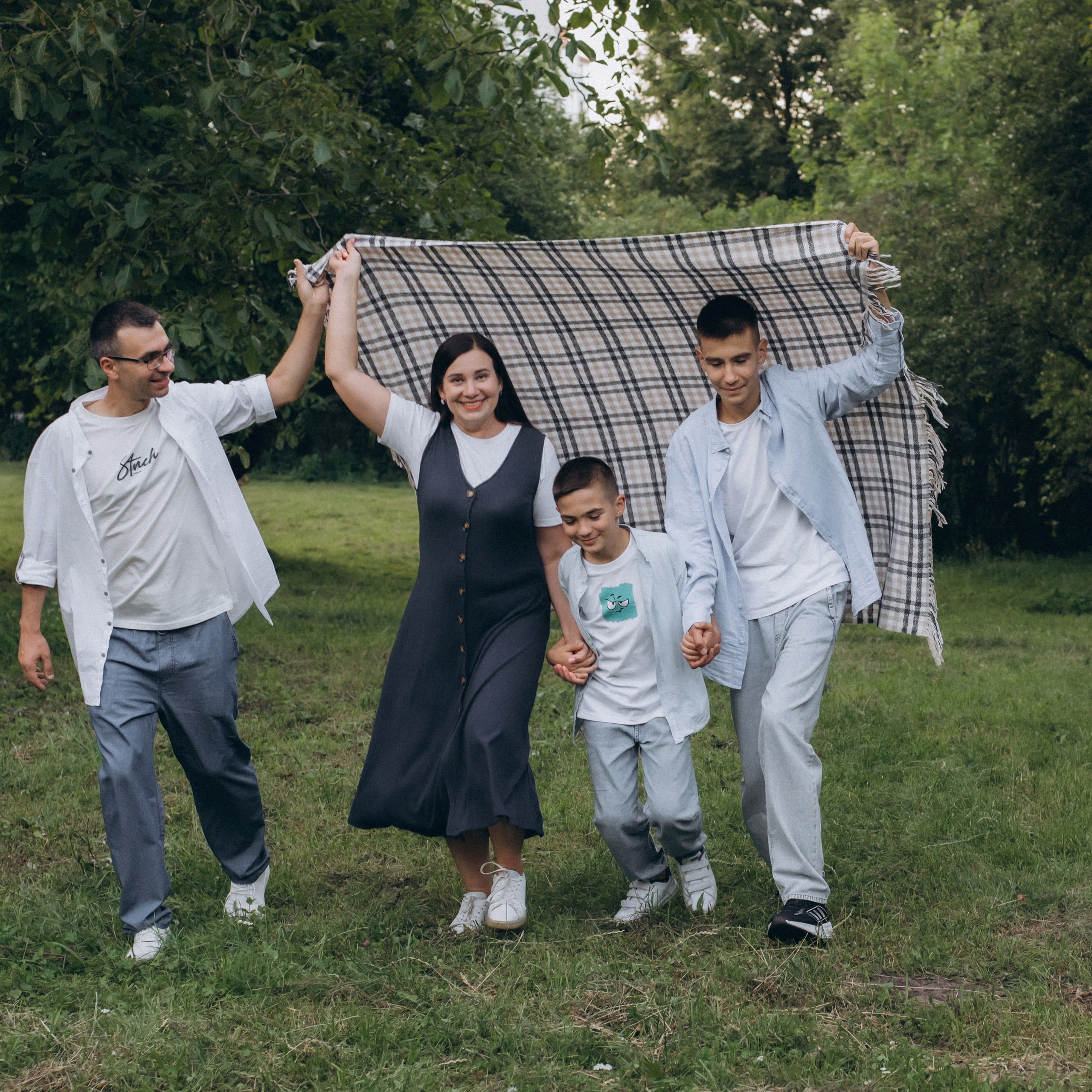 Сімейний фотограф Тернопіль, сімейна фотосесія на природі, сімейна фотосесія Тернопіль, зйомка сімї