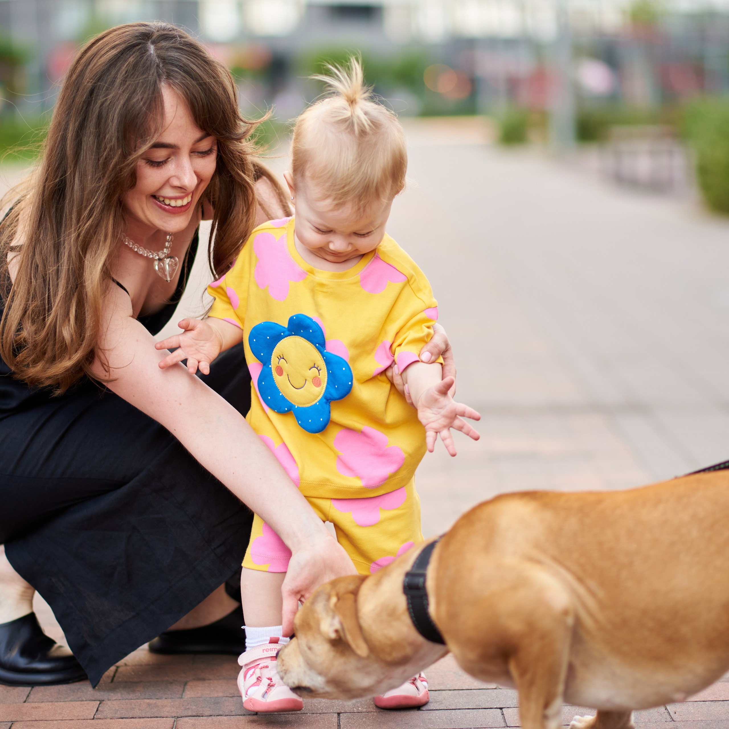 Прогулянка в дворику