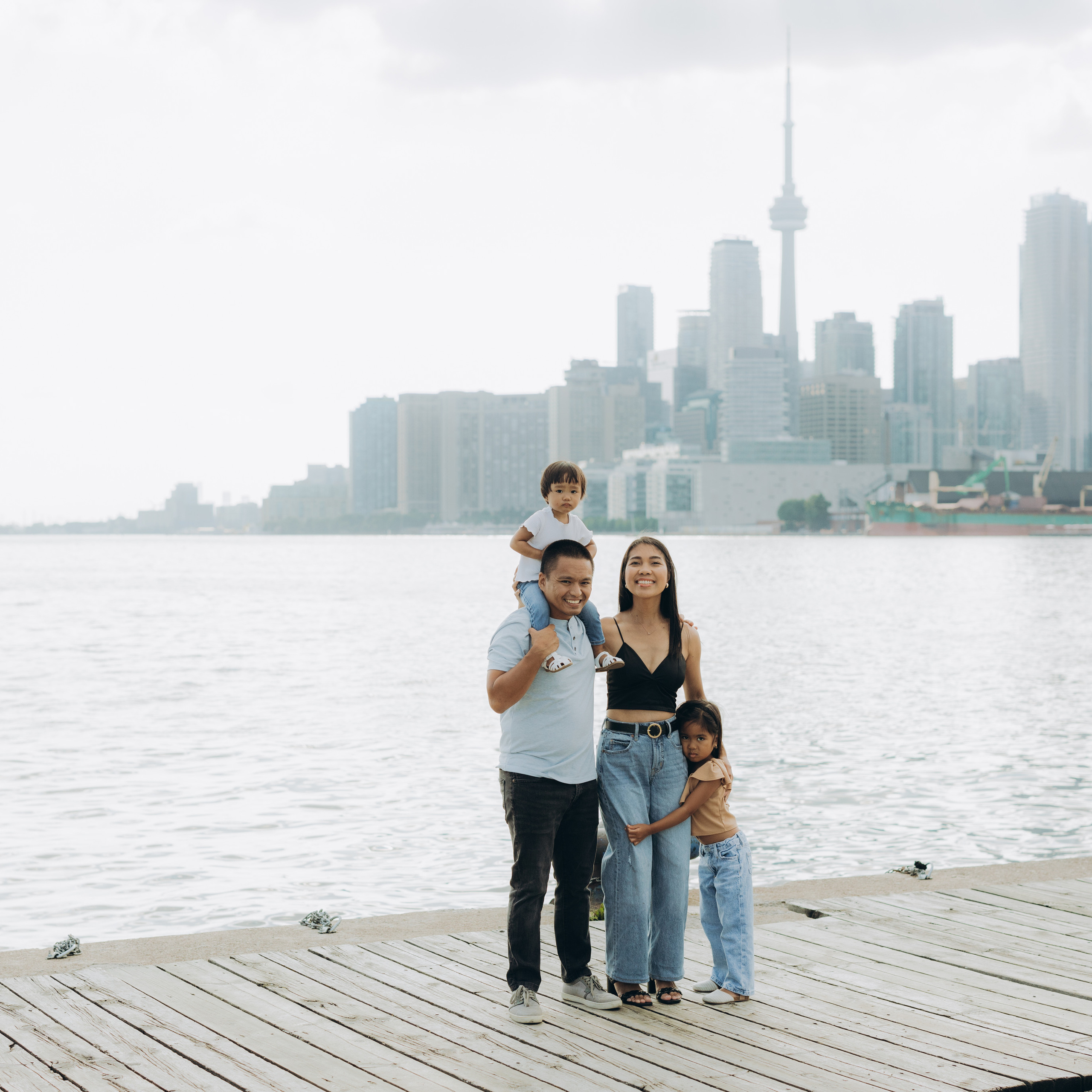 Family session in Toronto