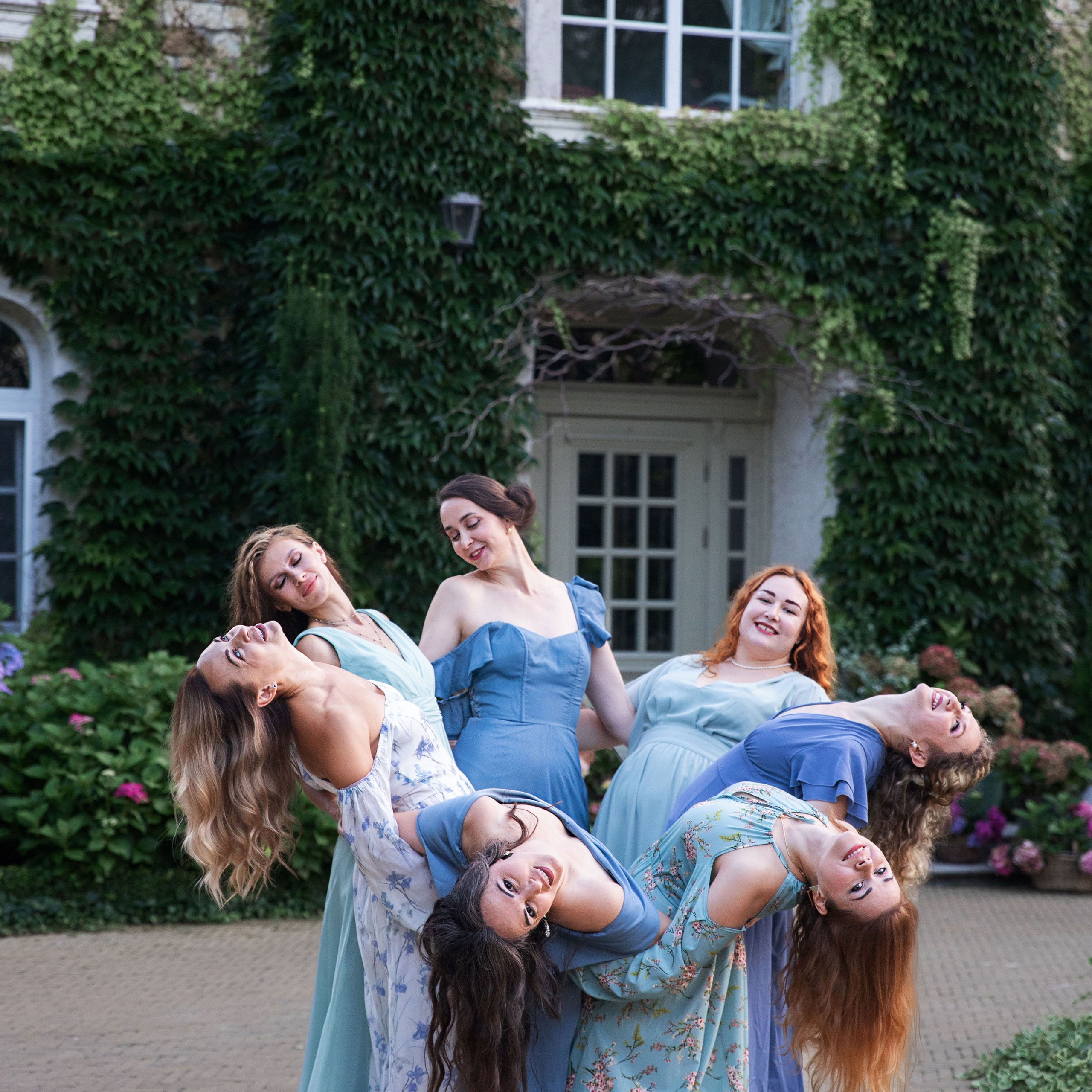 Фотозйомка «Дівичвечір в англійському маєтку»