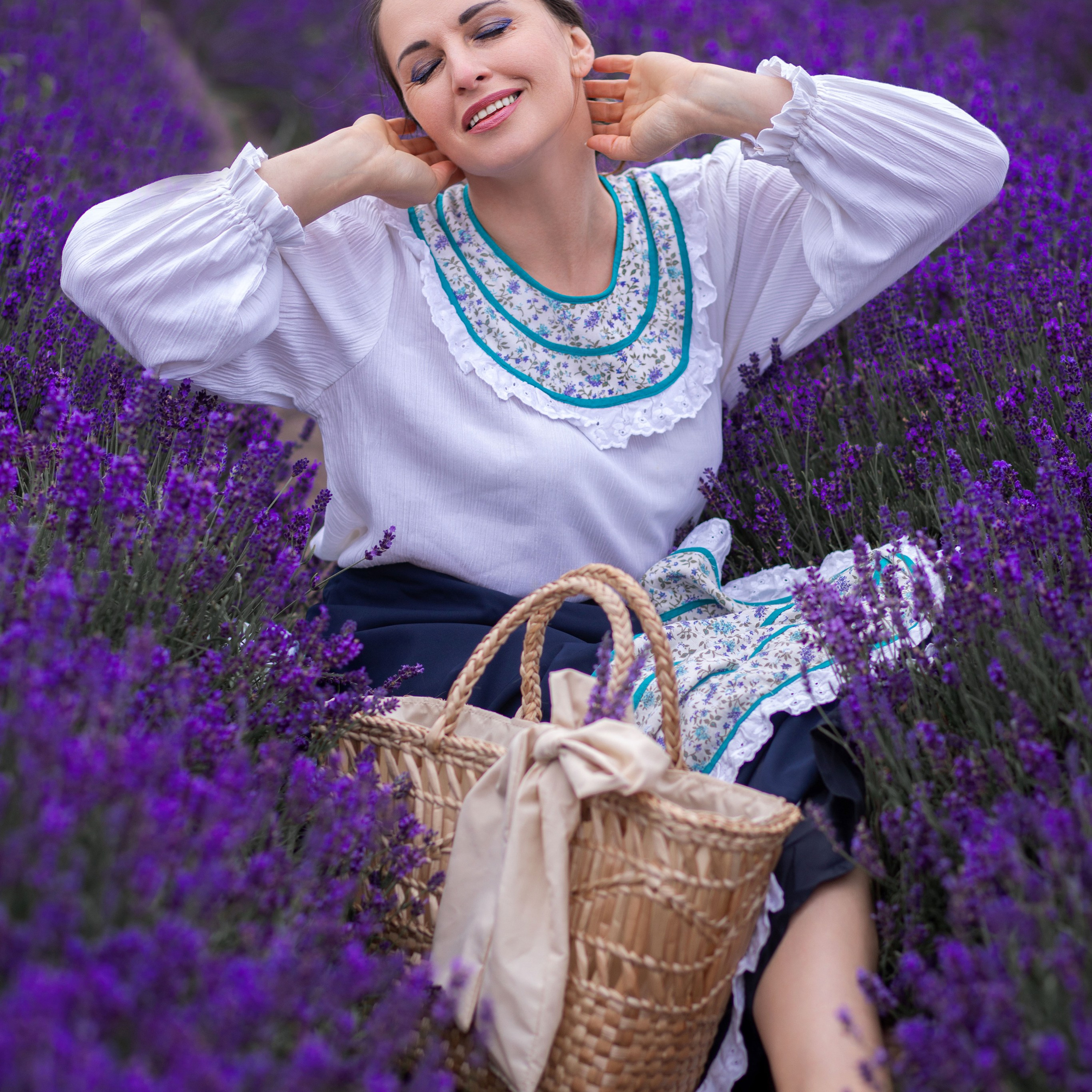Жіноча фотозйомка в лаванді «Місцевий Прованс»