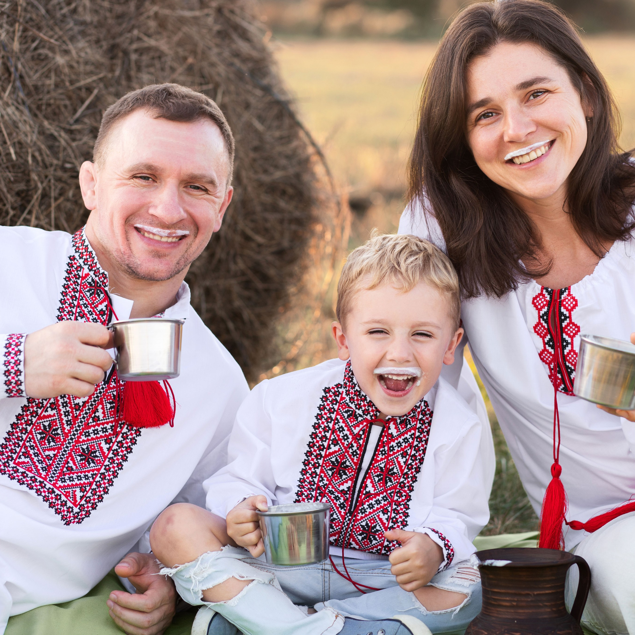 Сімейна фотопрогулянка полем