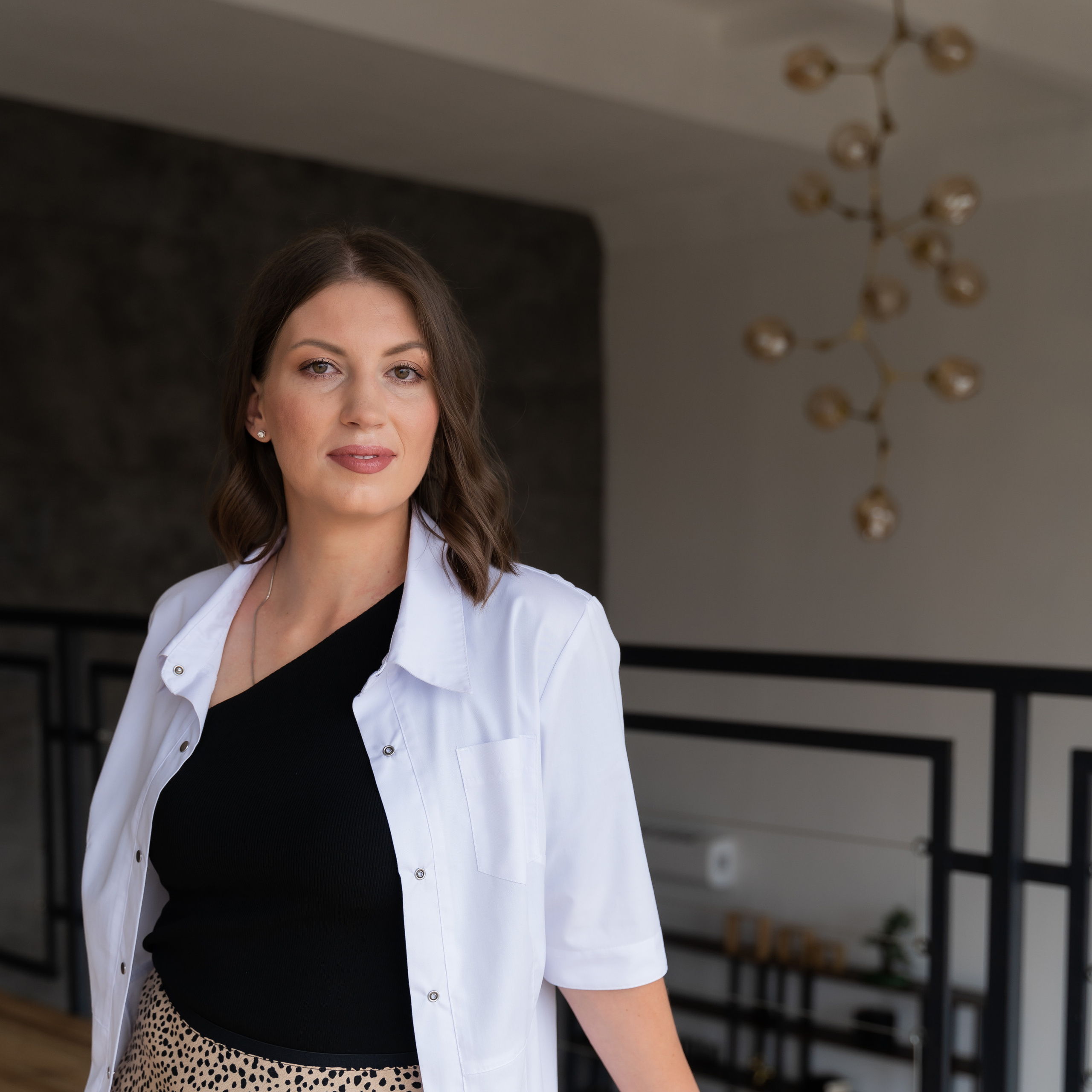 Бренд фотосесія для лікаря невролога