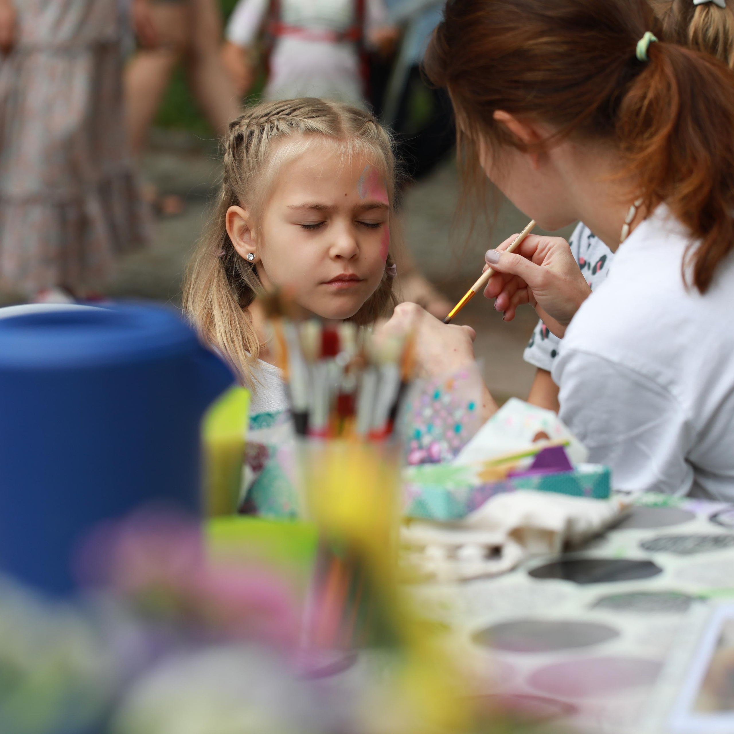 Долоньки літо 2022 випускний. Наталя Твердохліб - дитячий та сімейний фотограф в Дрездені, Німеччина