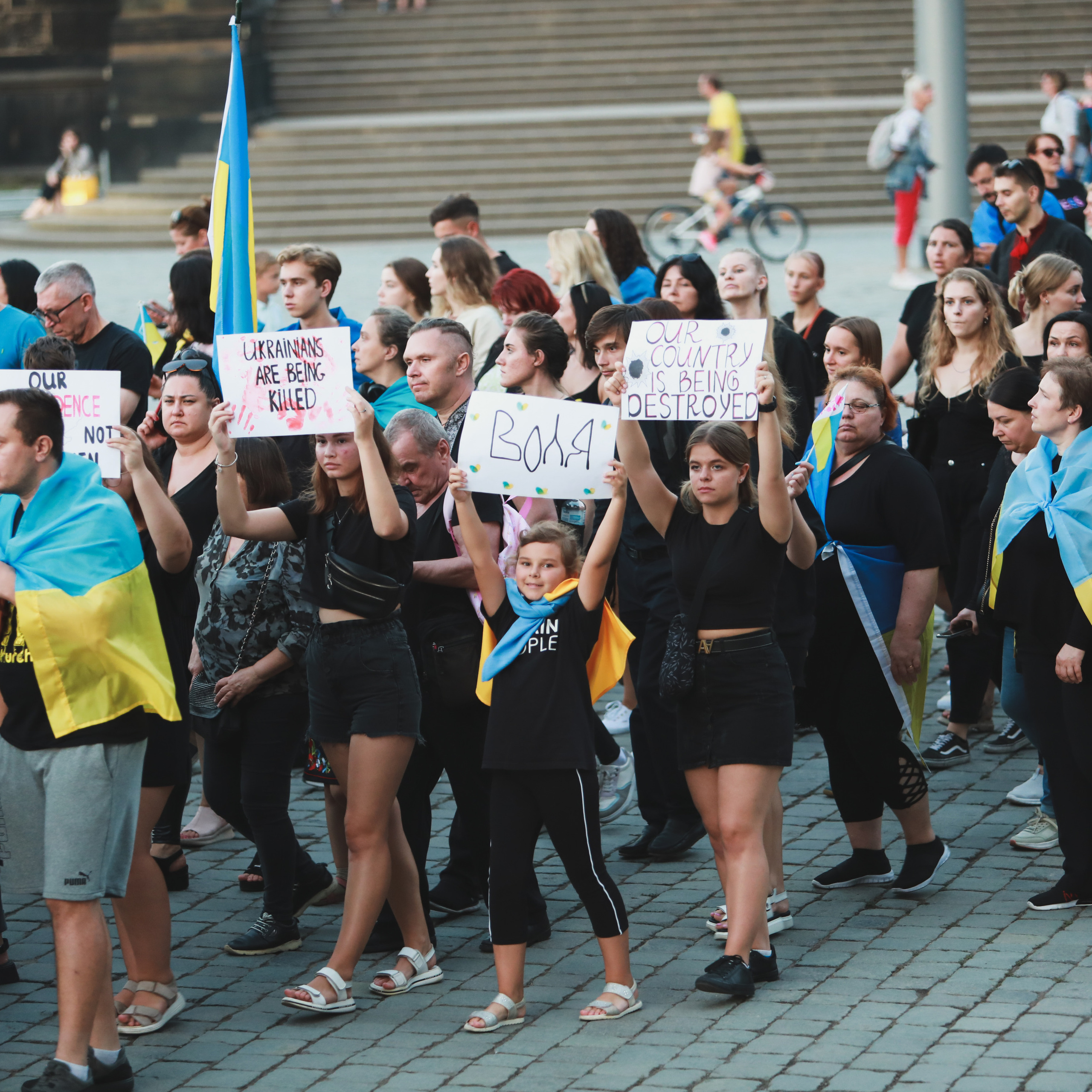 Дрезден мітинг. Наталя Твердохліб - дитячий та сімейний фотограф в Дрездені, Німеччина