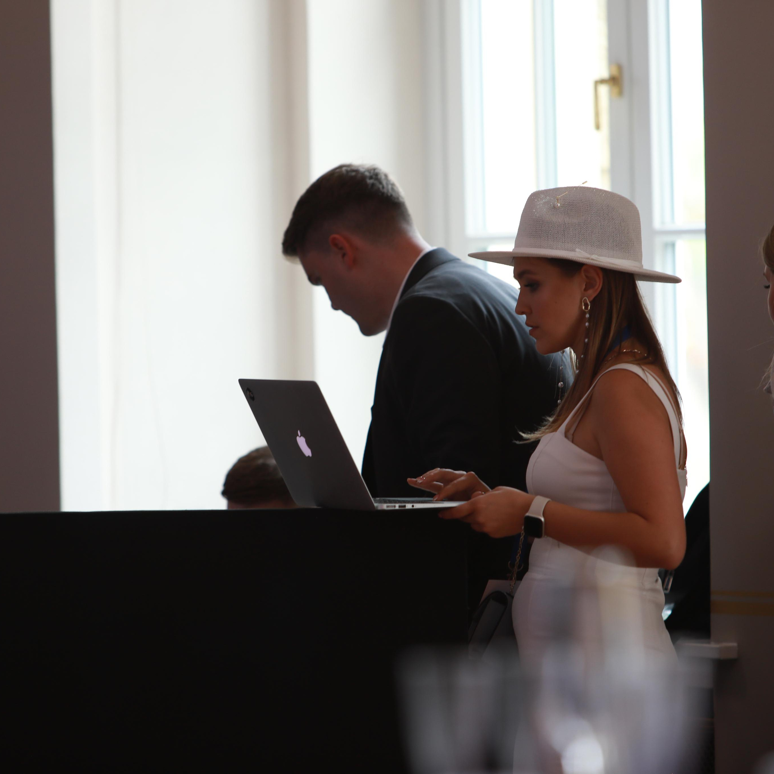 BIG MONEZ FORUM DRESDEN. Наталя Твердохліб - дитячий та сімейний фотограф в Дрездені, Німеччина