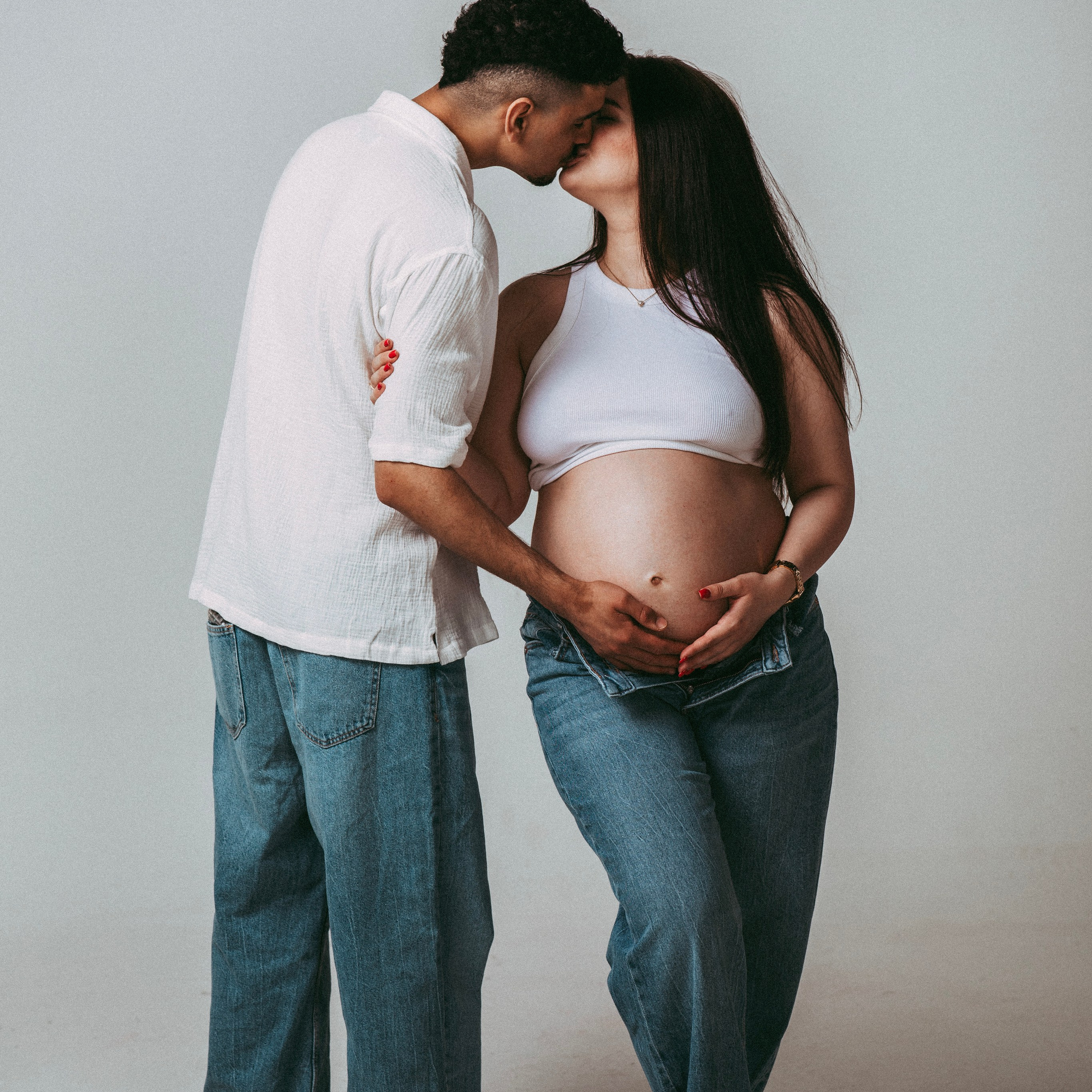 Вагітність студія. Наталя Твердохліб - дитячий та сімейний фотограф в Дрездені, Німеччина