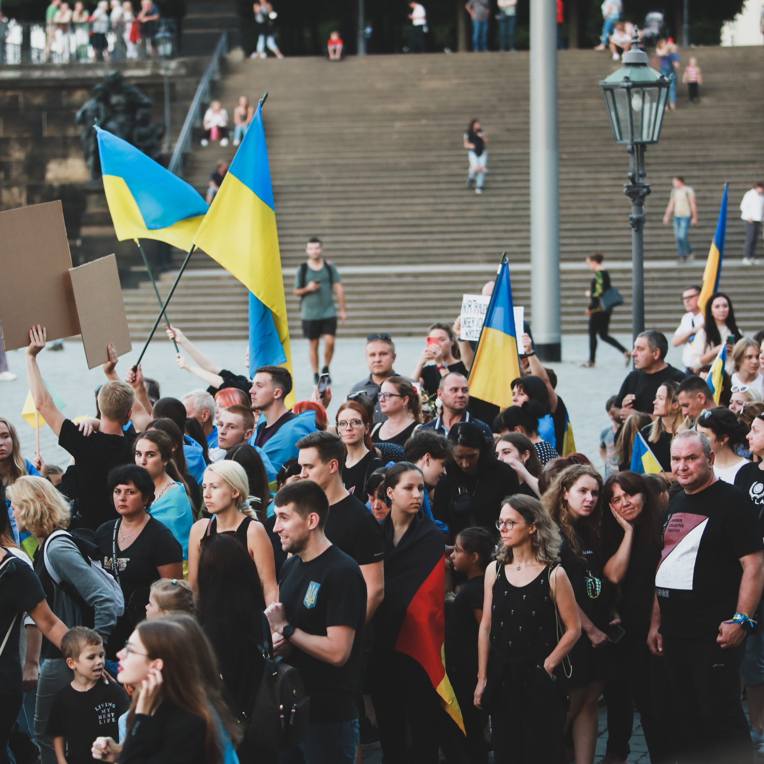 Дрезден мітинг. Наталя Твердохліб - дитячий та сімейний фотограф в Дрездені, Німеччина