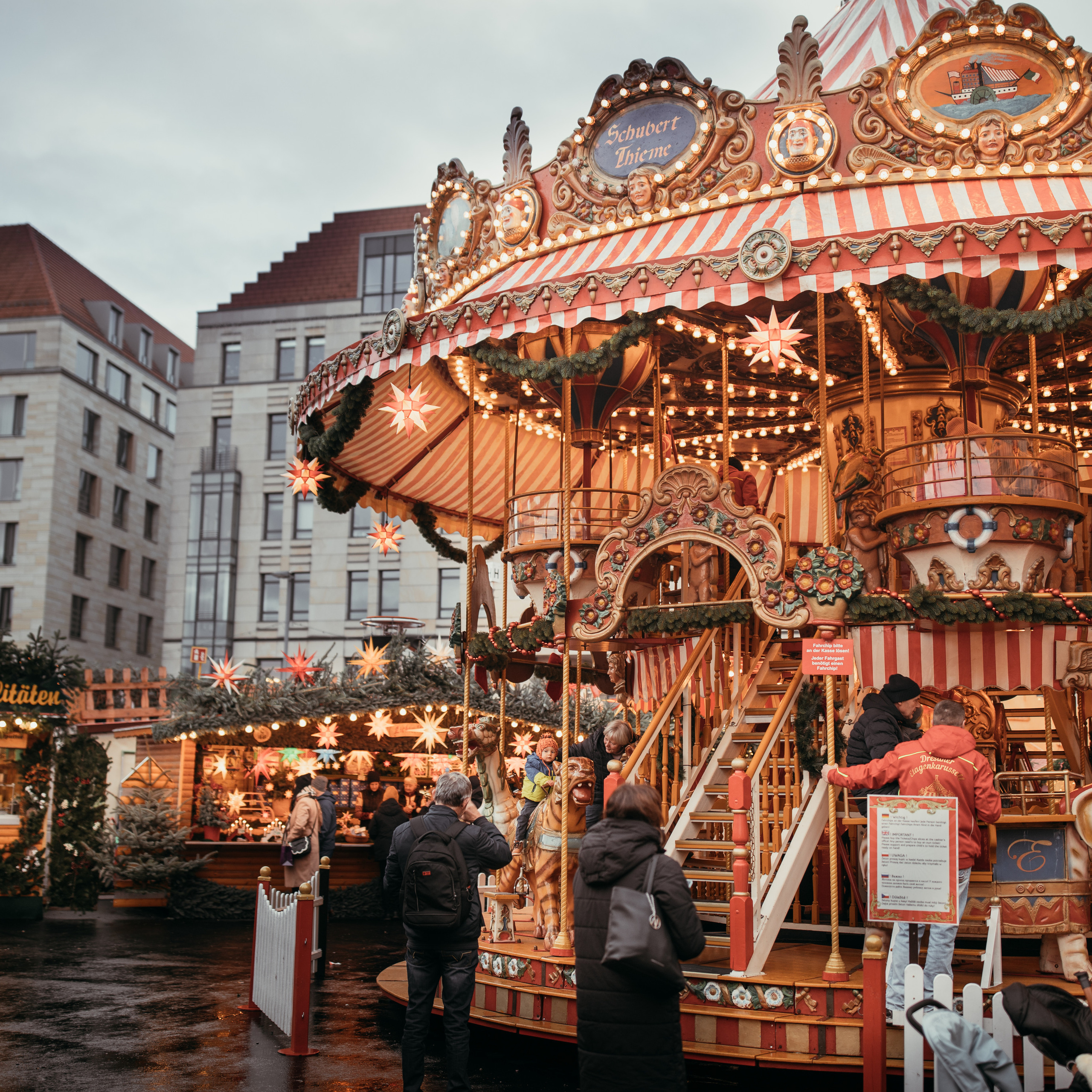 Дрезден різдвяний ярмарок. Наталя Твердохліб - дитячий та сімейний фотограф в Дрездені, Німеччина