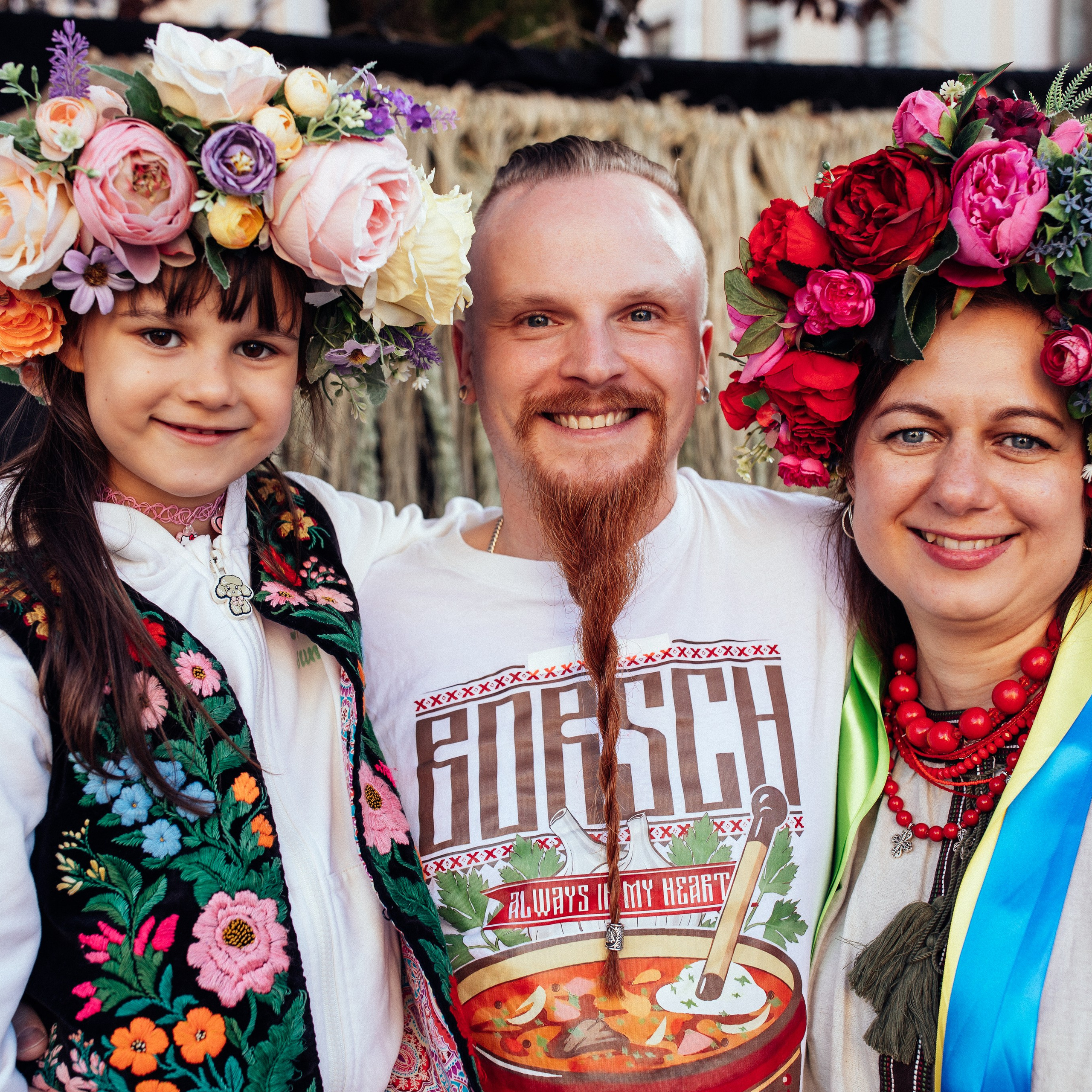 Chemnitz Wyschywanka Fest. Natalia Tverdokhlib is a children and family photographer in Dresden,