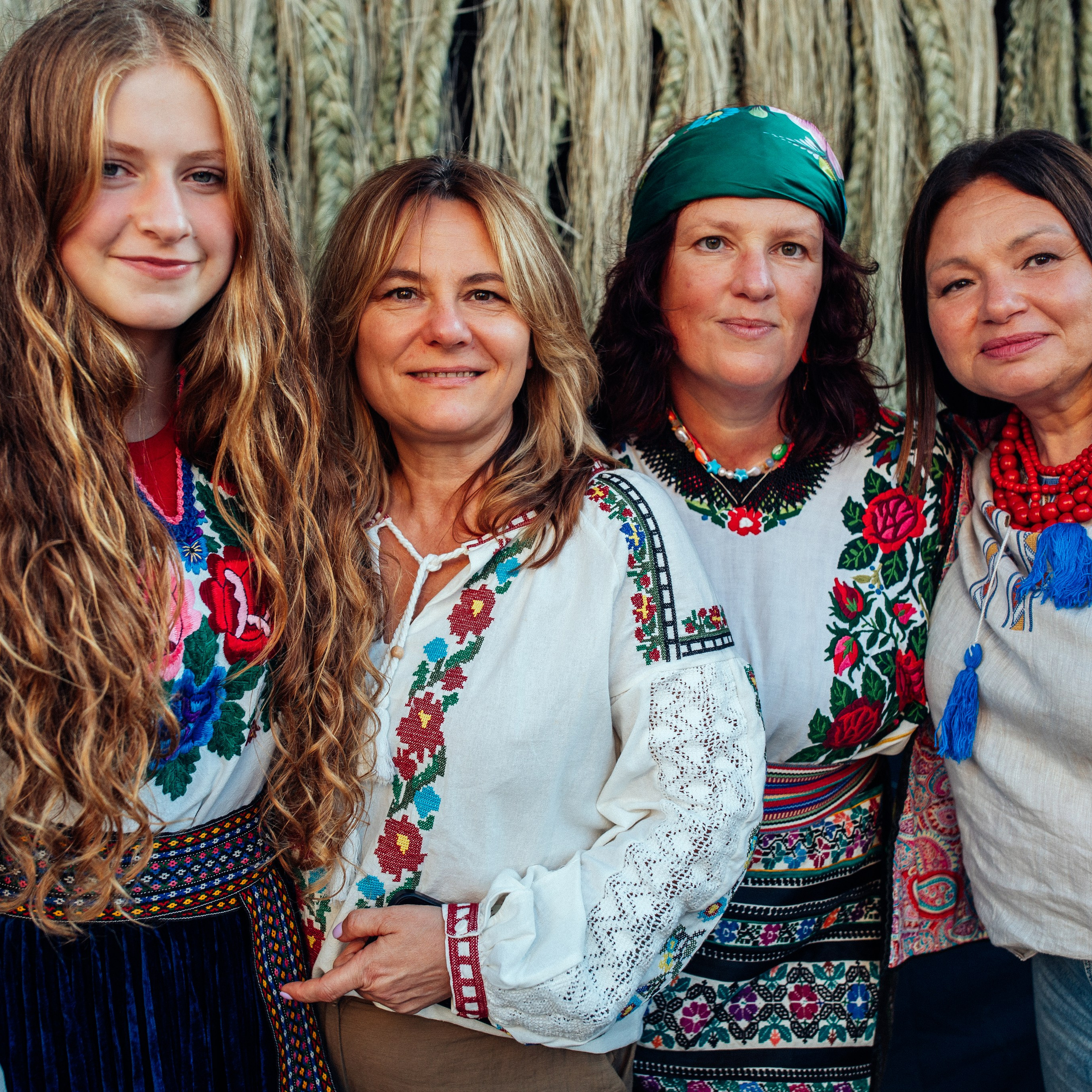 Chemnitz Wyschywanka Fest. Natalia Tverdokhlib is a children and family photographer in Dresden,