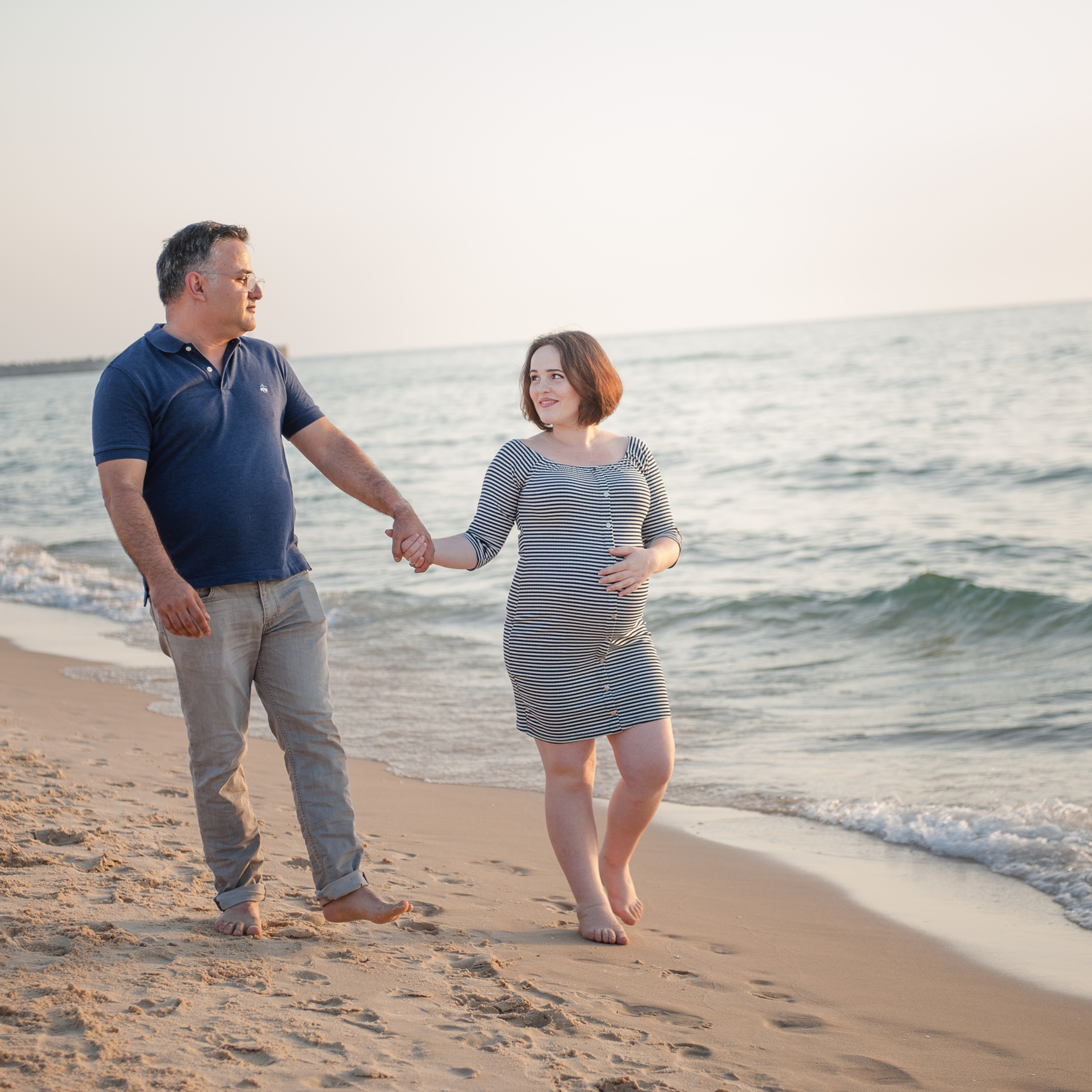 Outdoor maternity photoshoot. Photographer in Israel Luba Ternavskaya