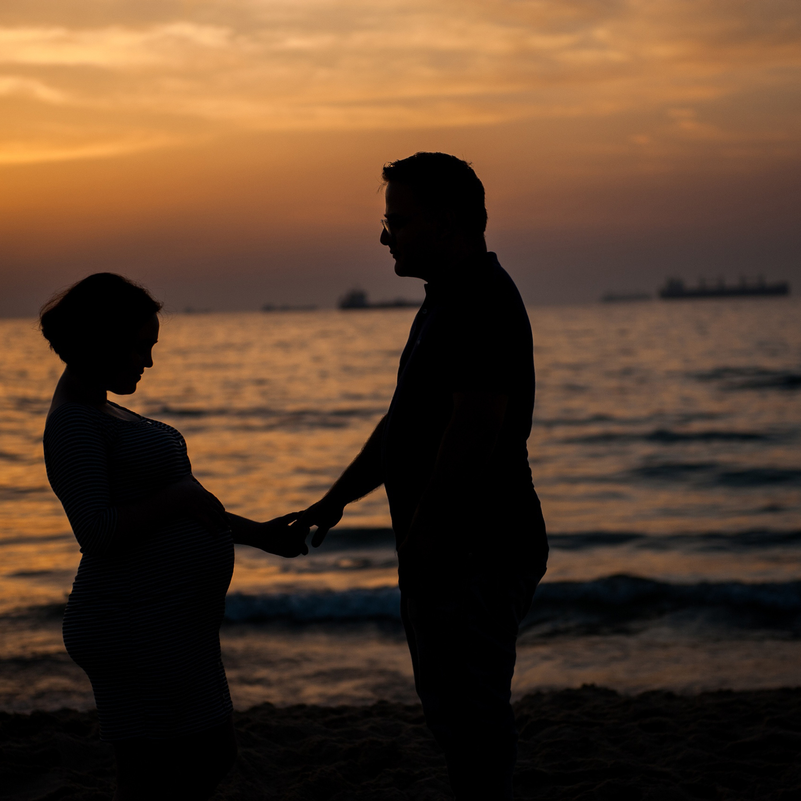 Outdoor maternity photoshoot. Photographer in Israel Luba Ternavskaya