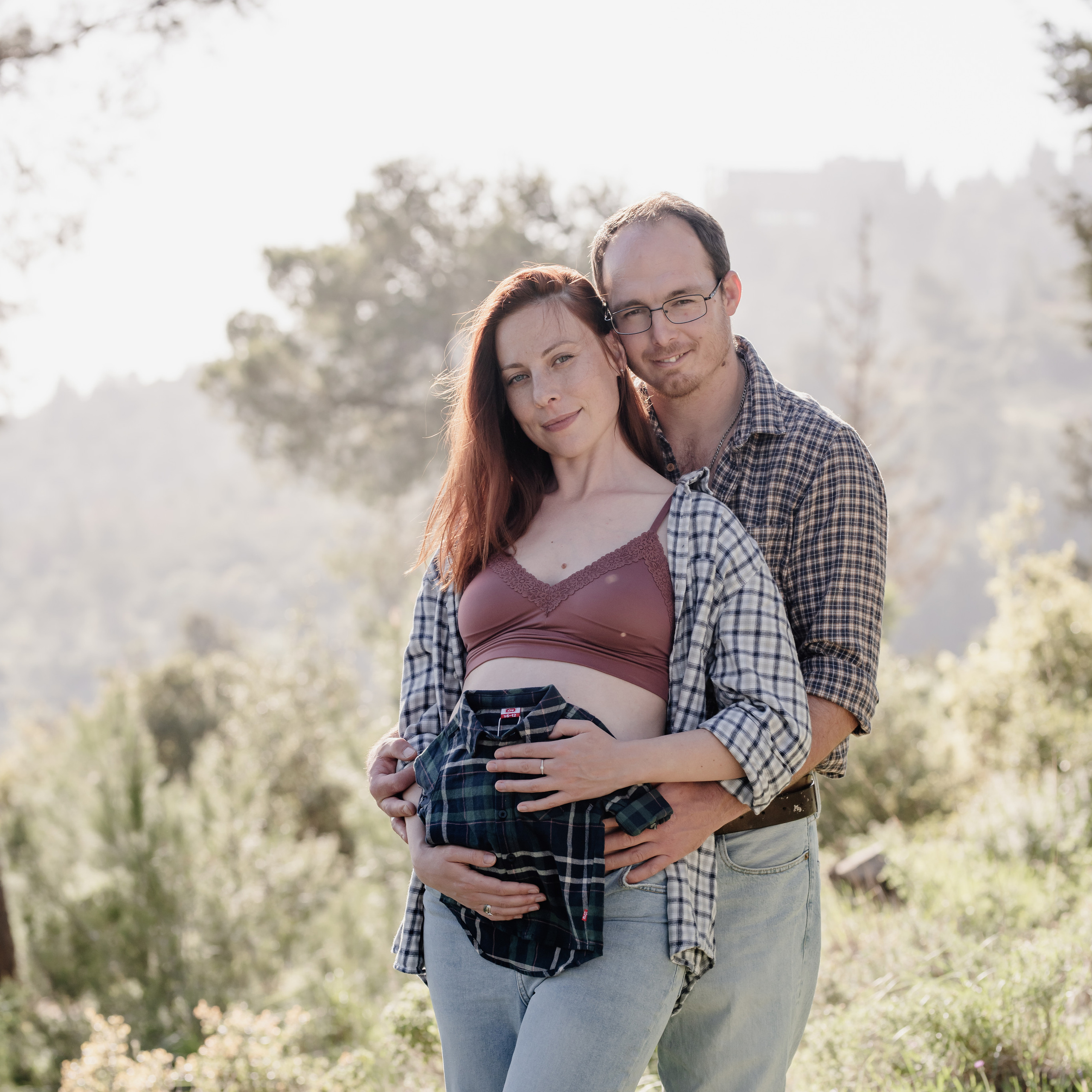 Outdoor maternity photoshoot. Photographer in Israel Luba Ternavskaya