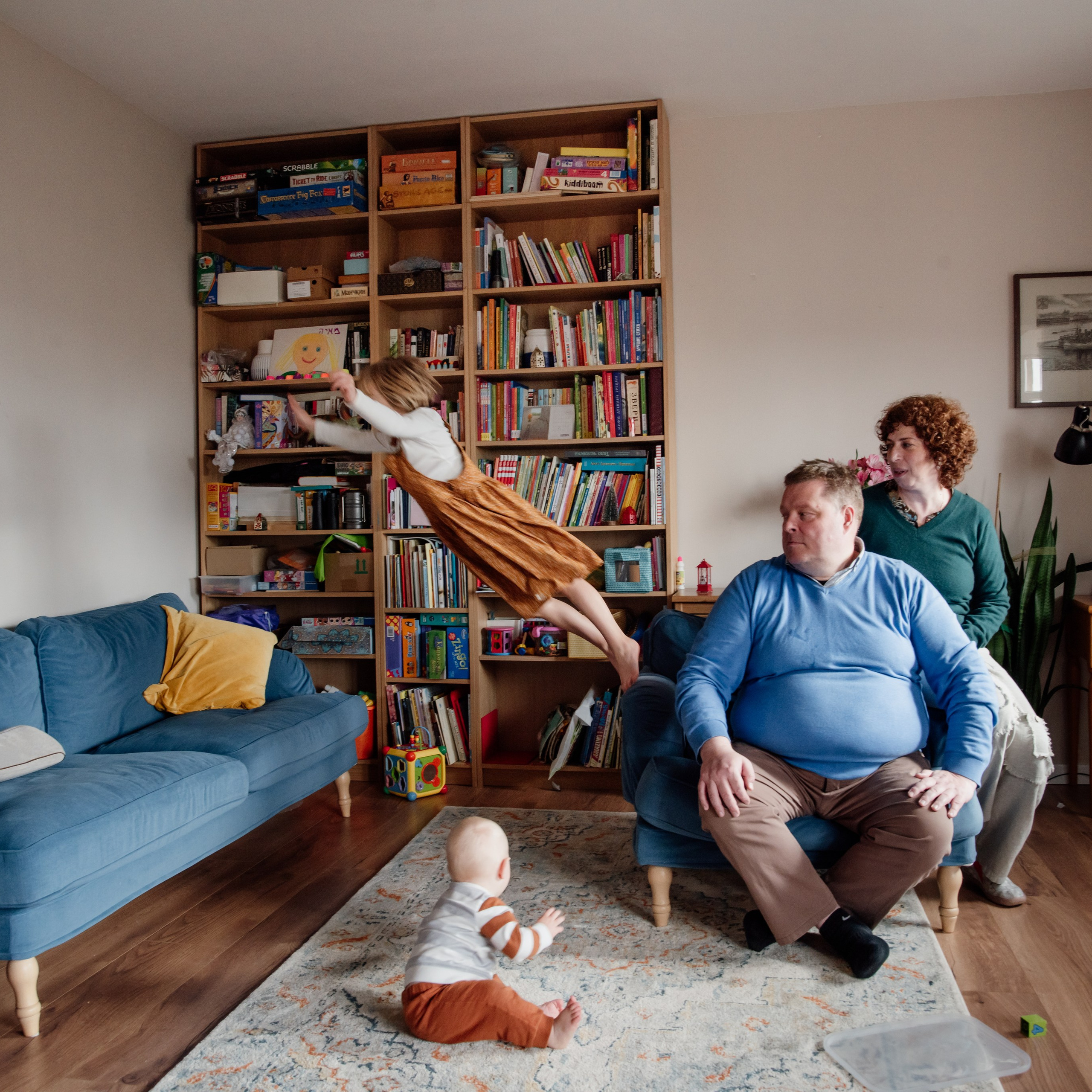 Family home photoshoot. Photographer in Israel Luba Ternavskaya