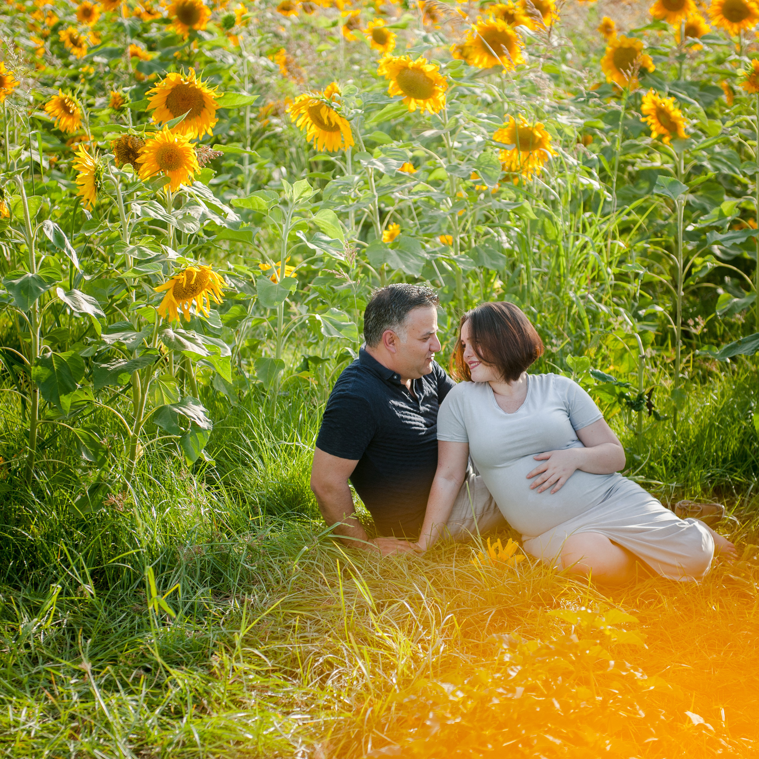 Outdoor maternity photoshoot. Photographer in Israel Luba Ternavskaya