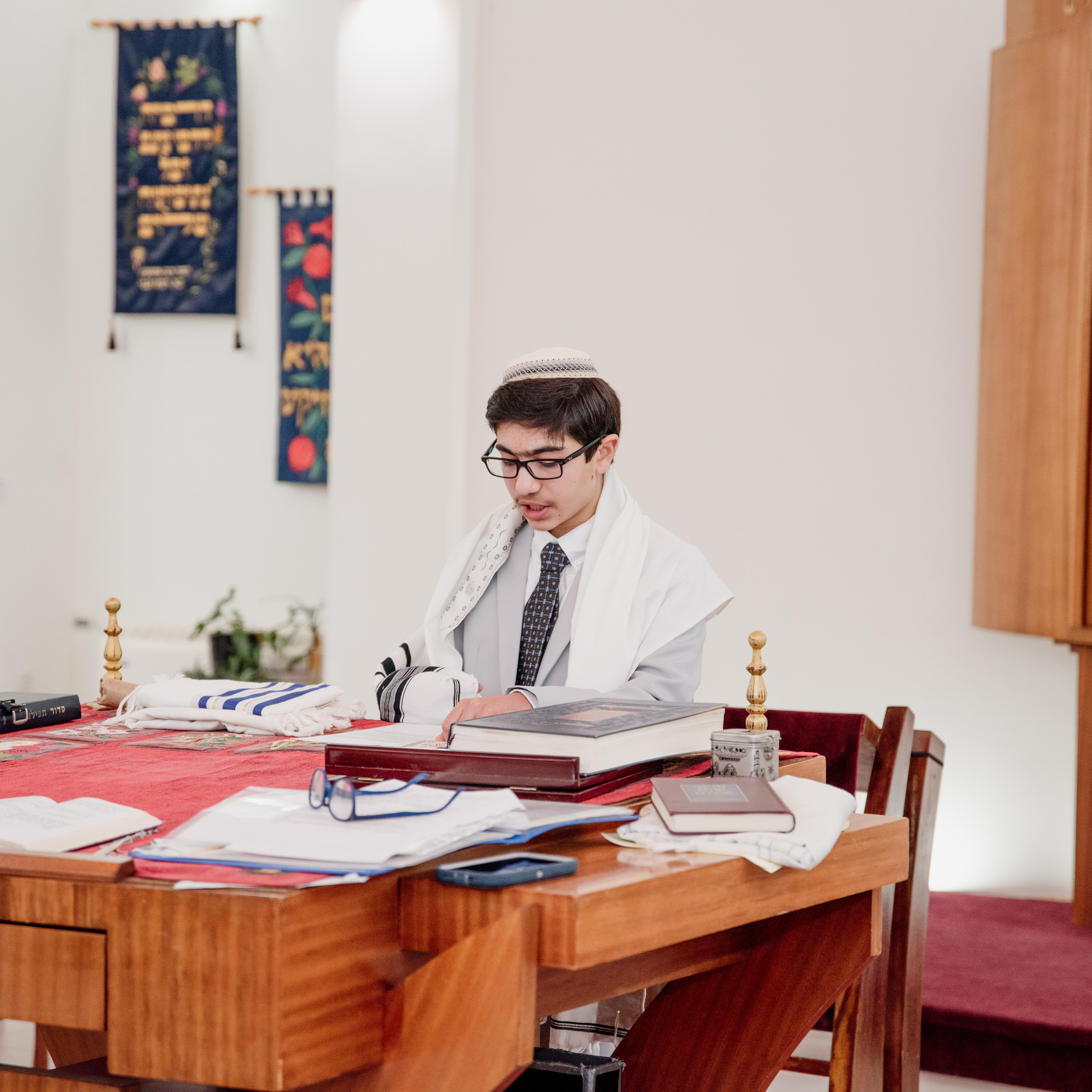 בר מצווה. צלמת ירושלים תל אביב ישראל