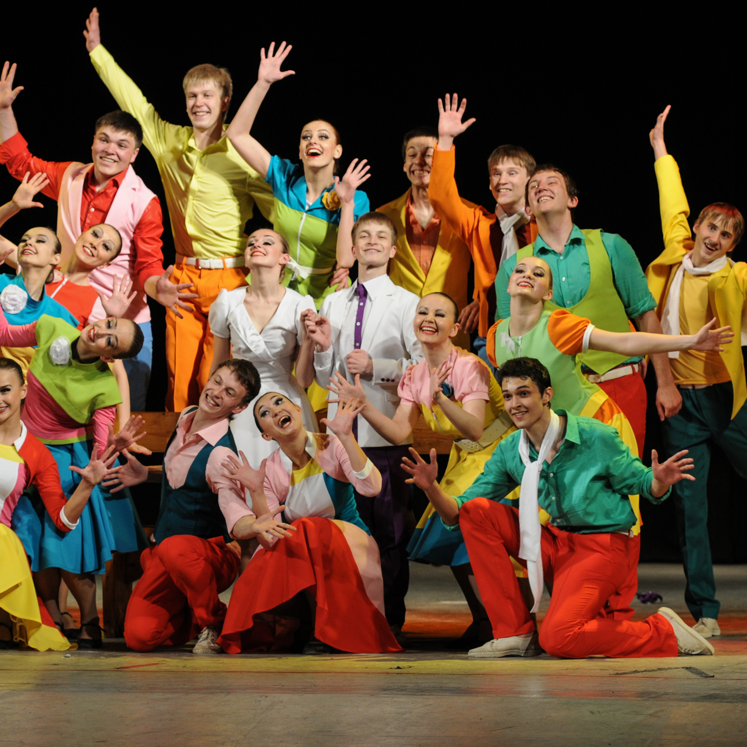 Concert of the folk group “Sunny Rainbow” in Russia. Photographer in Israel Luba Ternavskaya