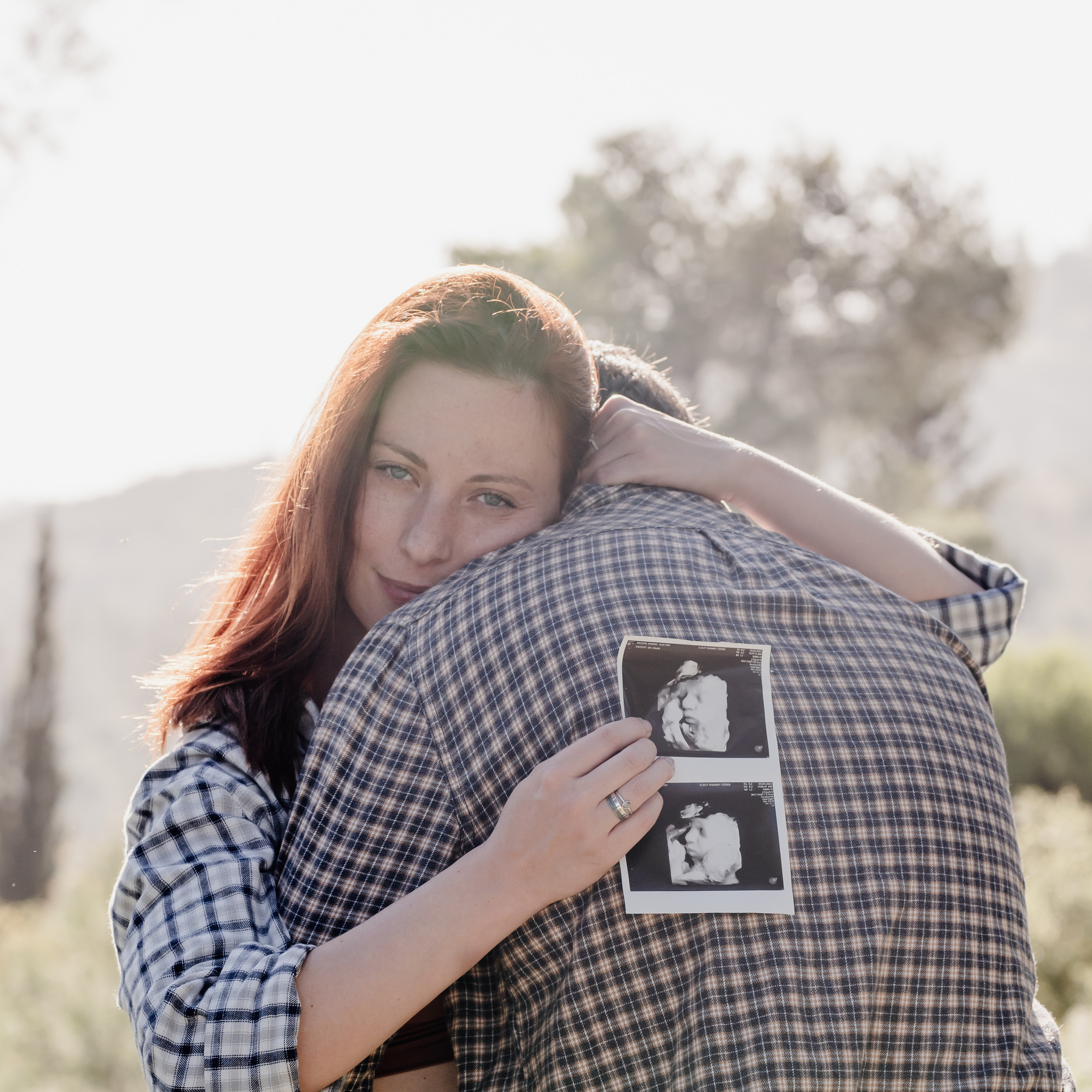 Outdoor maternity photoshoot. Photographer in Israel Luba Ternavskaya