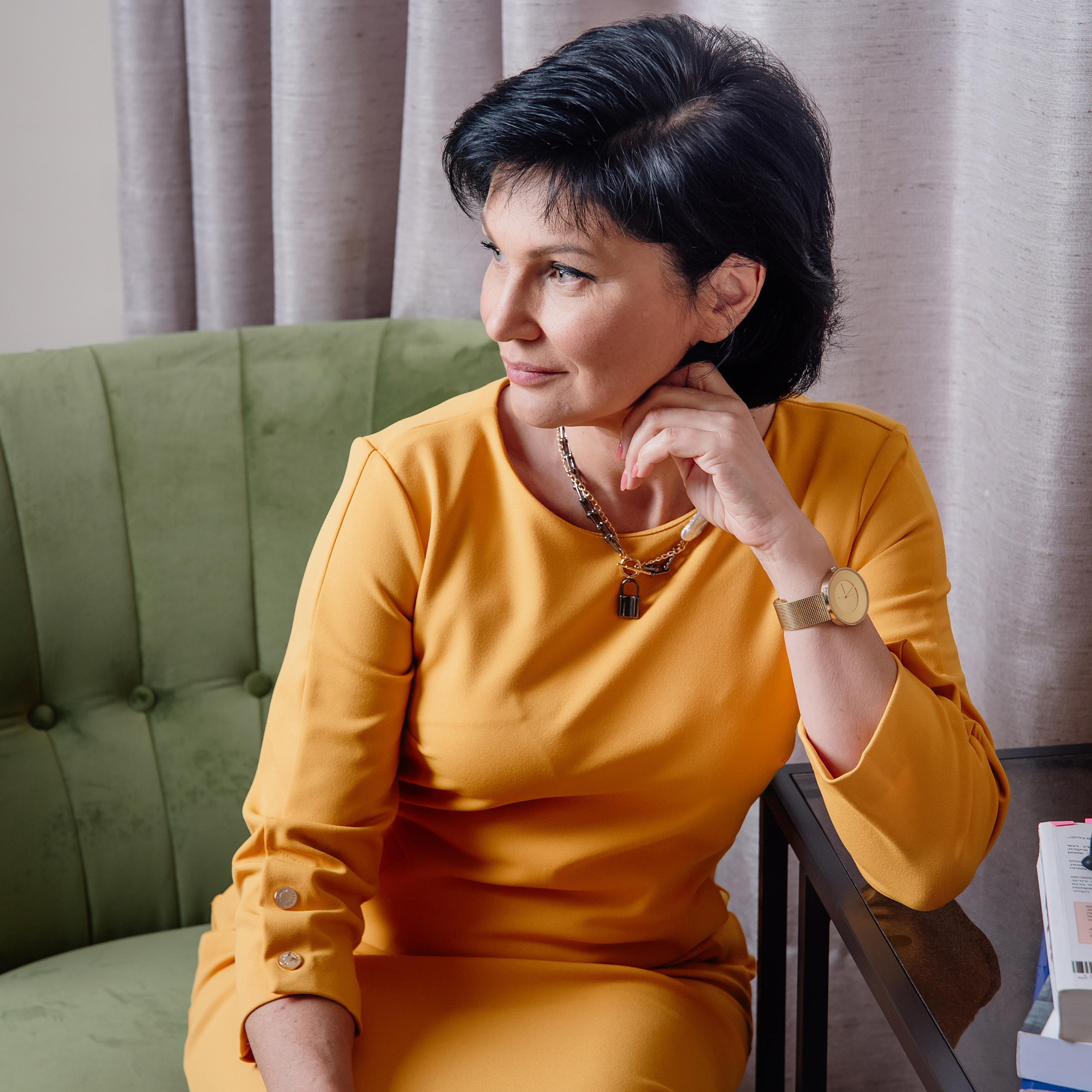 Shooting for a profile of a psychologist. צלמת ירושלים תל אביב ישראל