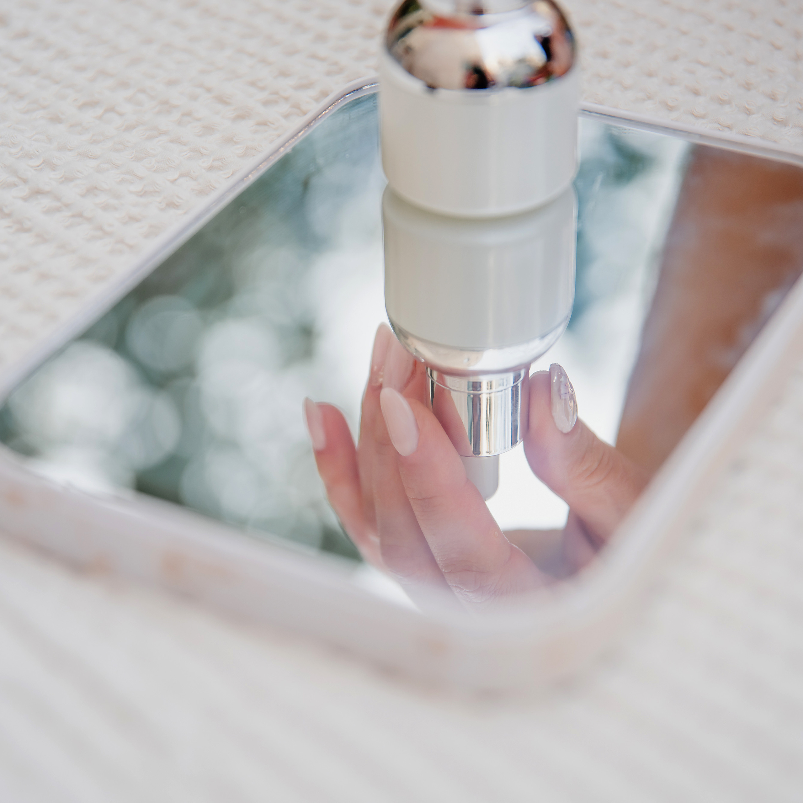 Profile for a manicurist. Photographer in Israel Luba Ternavskaya