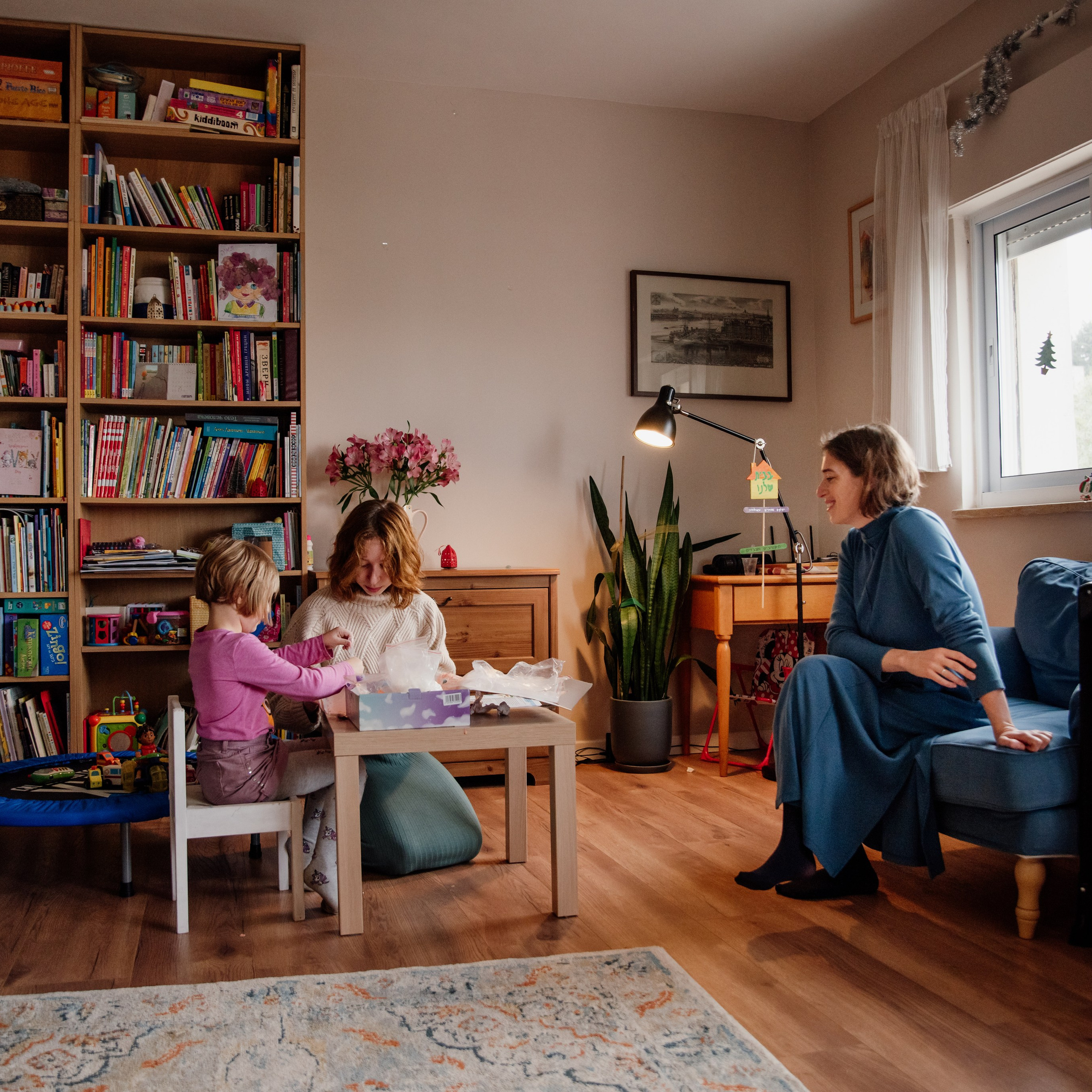 Family home photoshoot. Photographer in Israel Luba Ternavskaya
