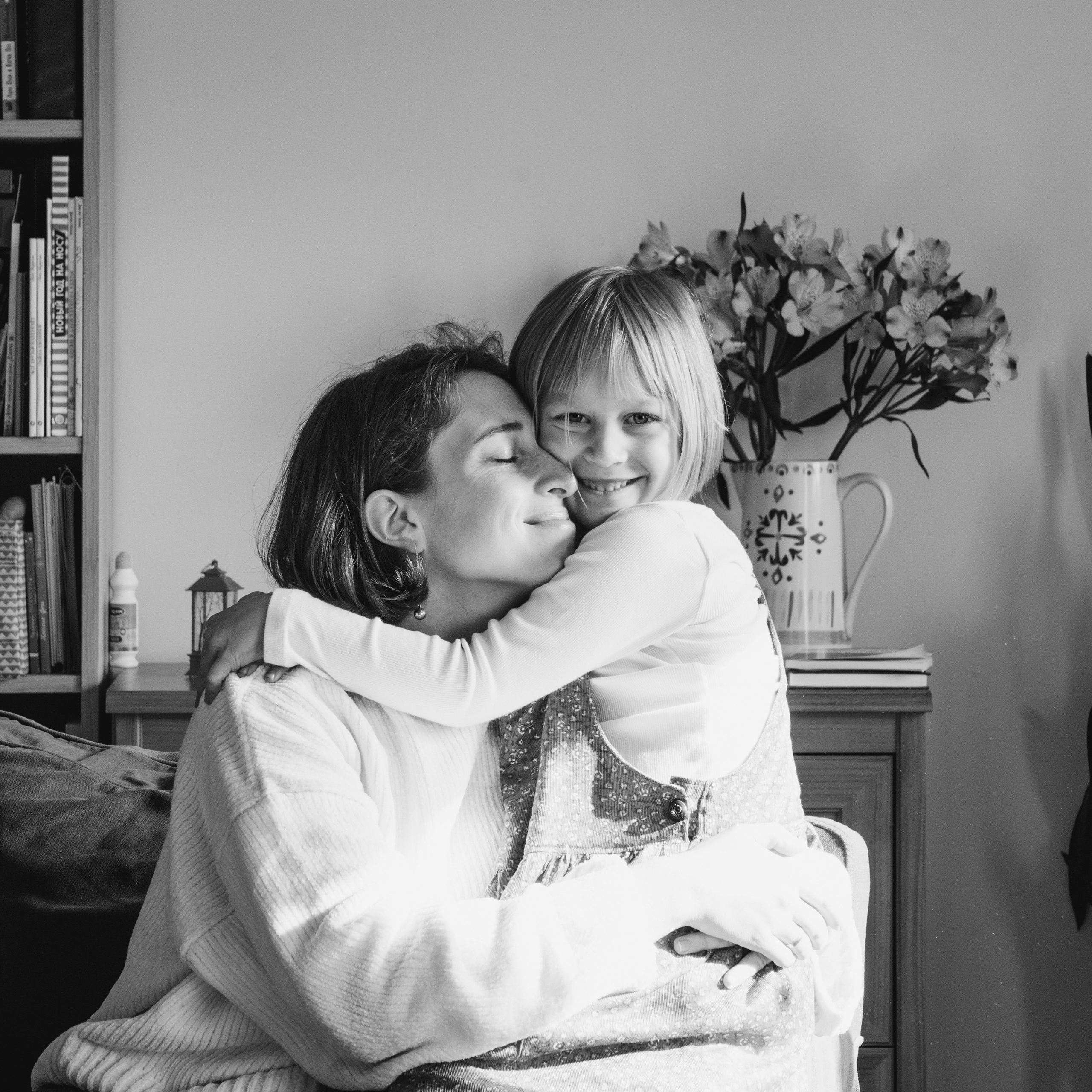 Family home photoshoot. Photographer in Israel Luba Ternavskaya