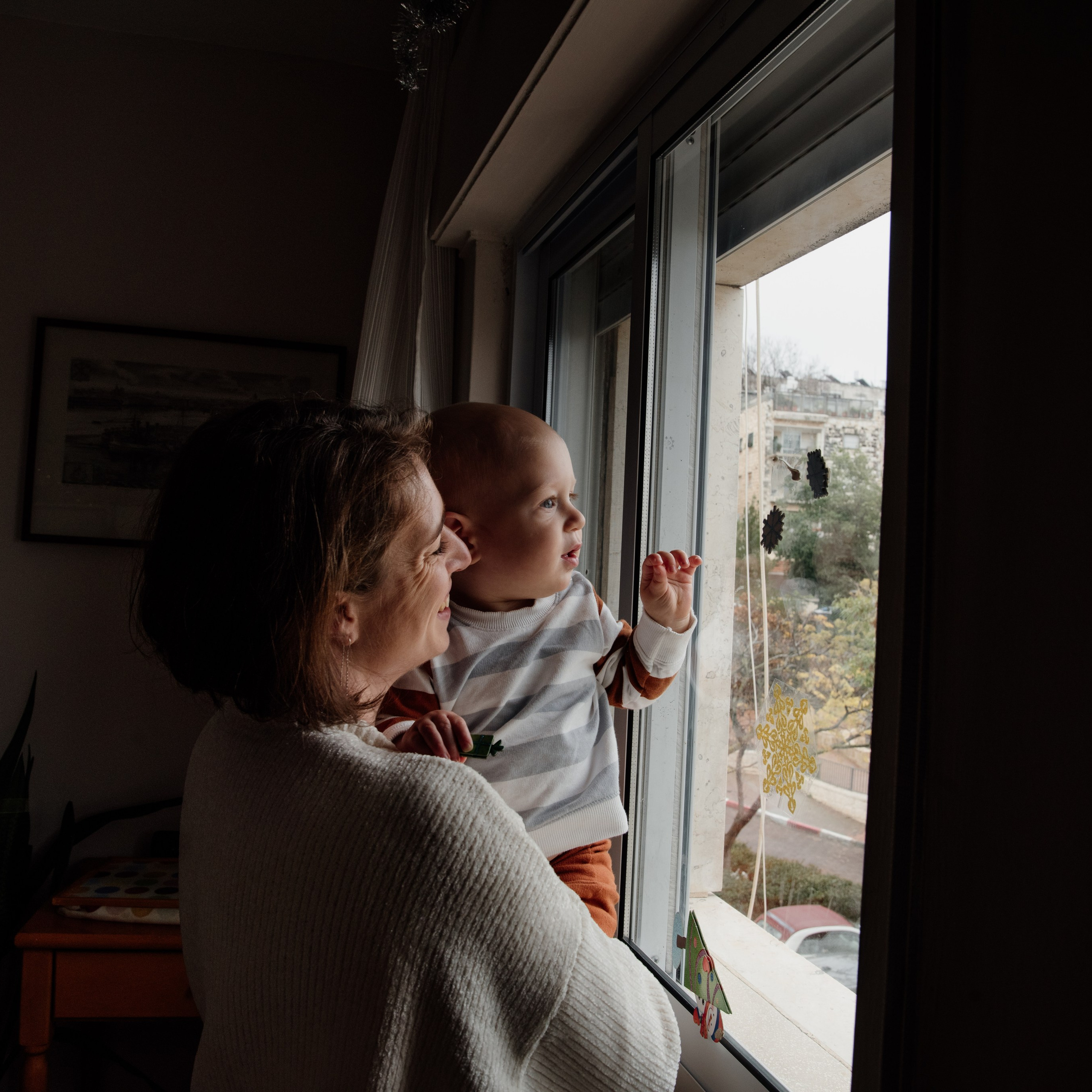 Family home photoshoot. Photographer in Israel Luba Ternavskaya