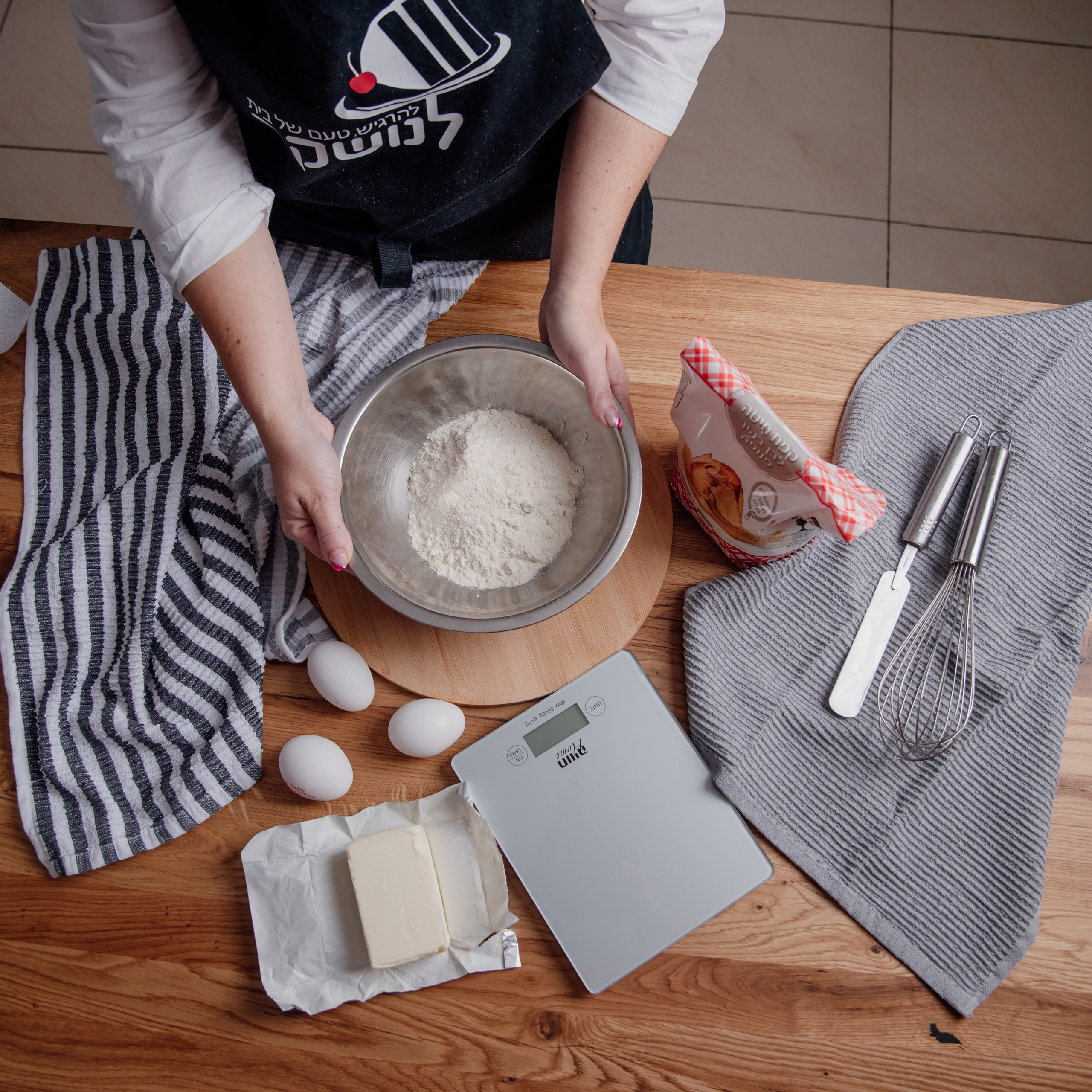 Shooting for a profile confectioner. צלמת ירושלים תל אביב ישראל