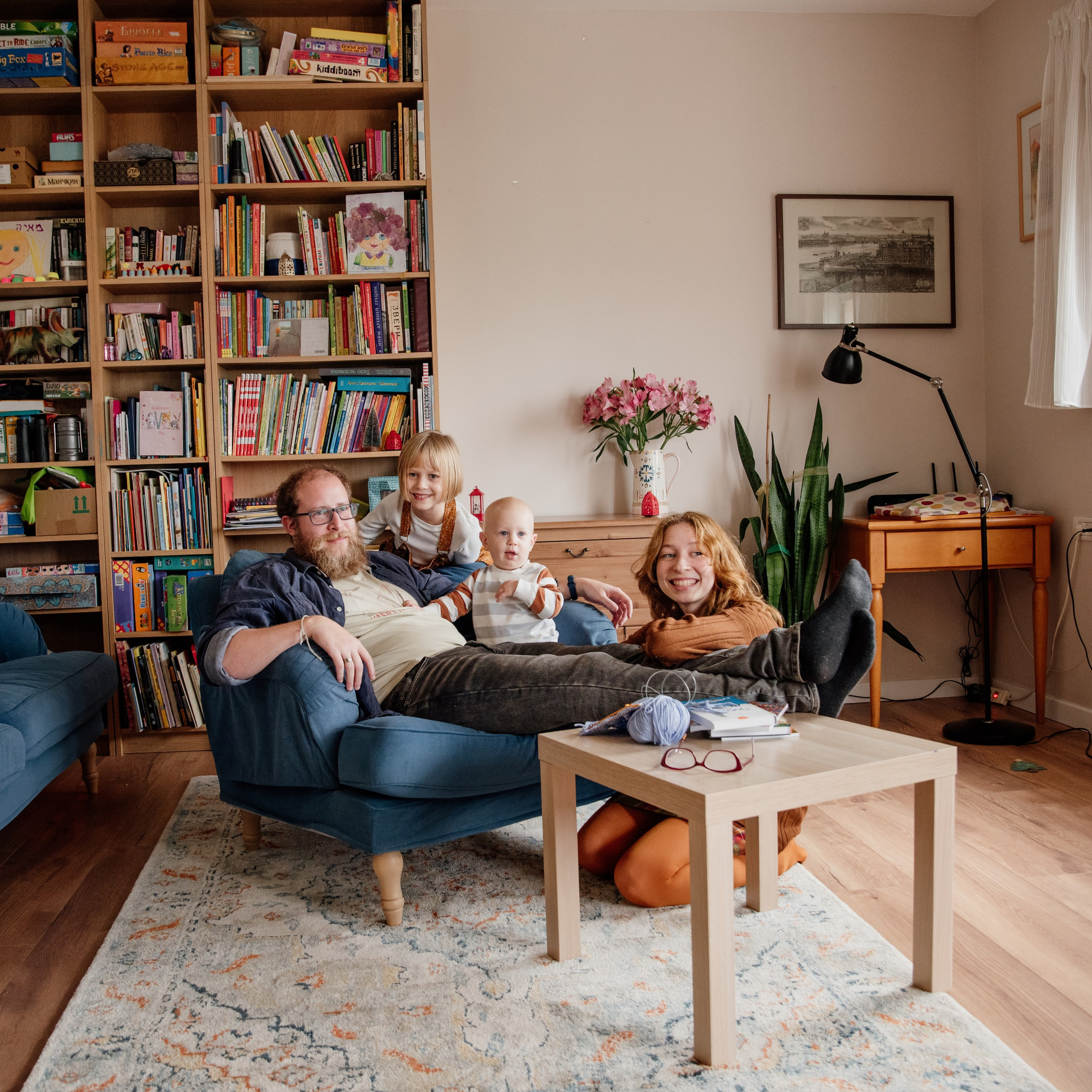 Family home photoshoot. Photographer in Israel Luba Ternavskaya