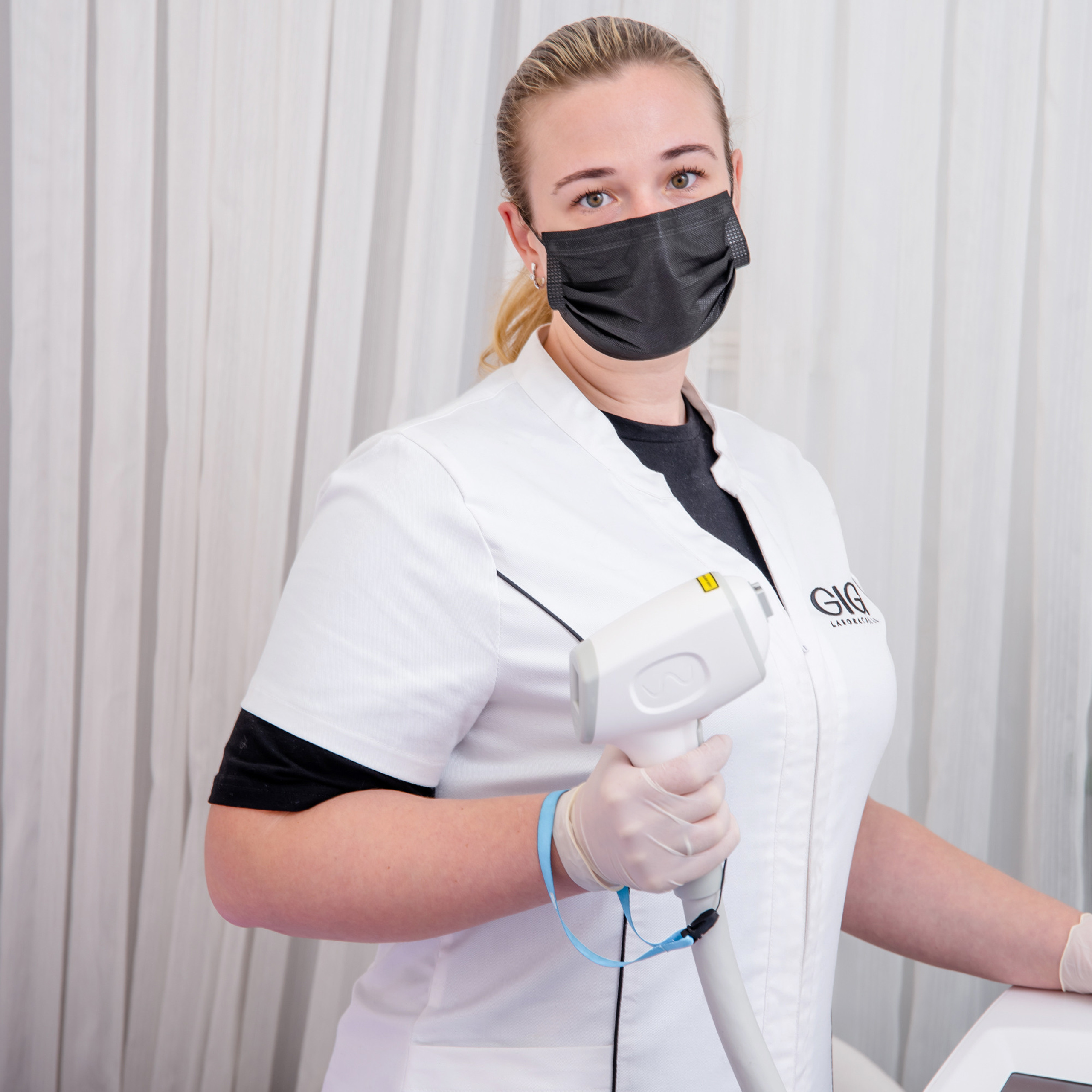 Shooting for the depilation master. צלמת ירושלים תל אביב ישראל