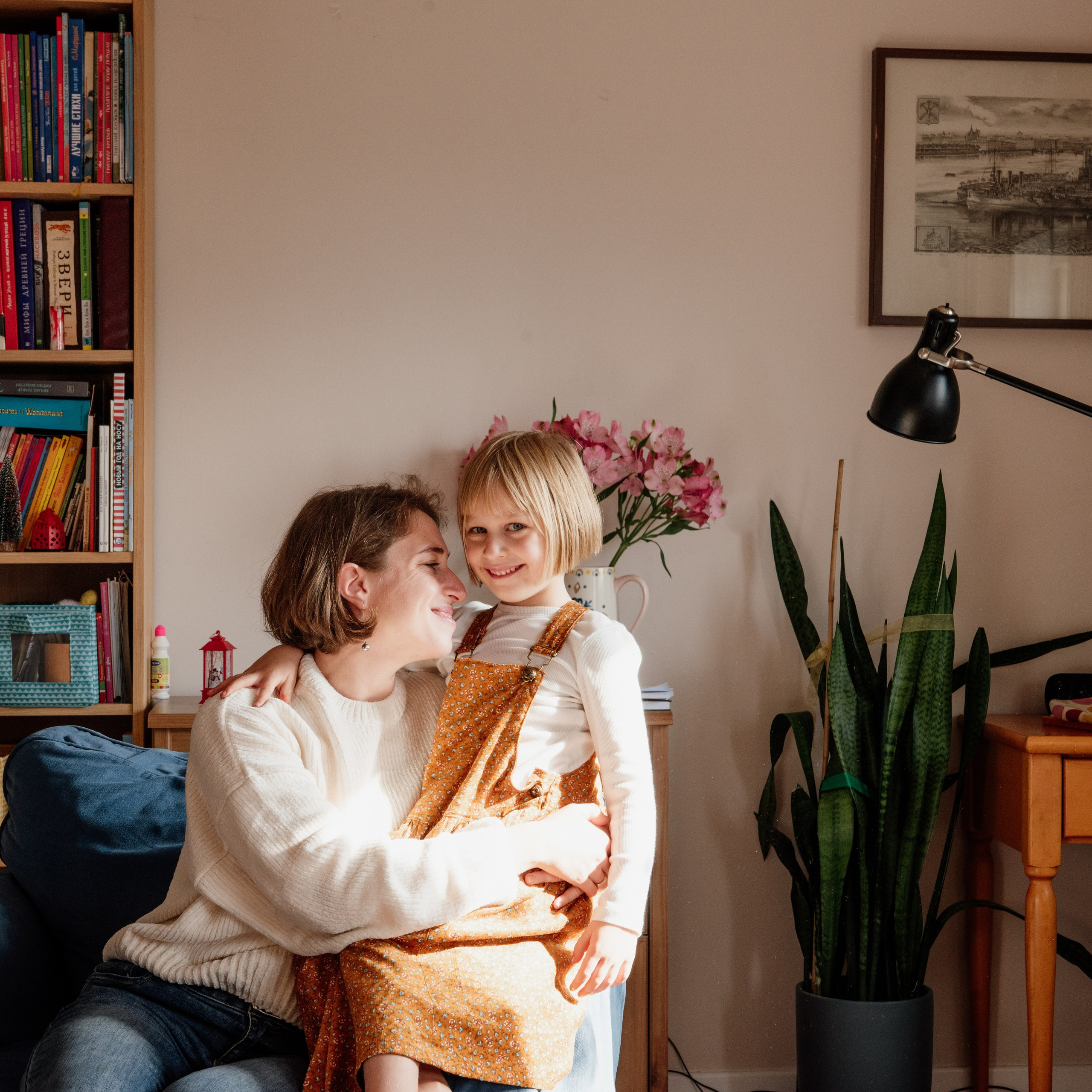 Family home photoshoot. Photographer in Israel Luba Ternavskaya