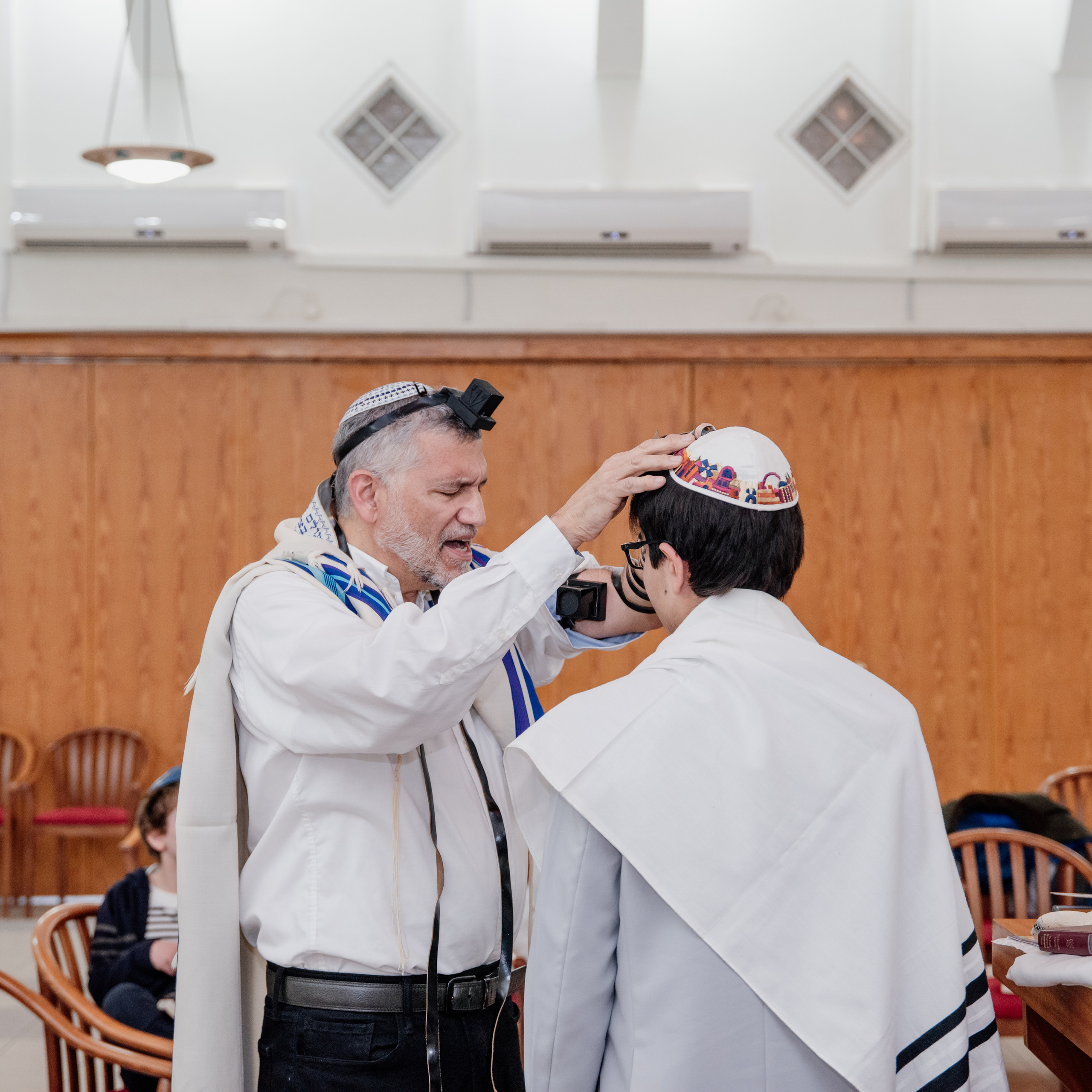 בר מצווה. צלמת ירושלים תל אביב ישראל