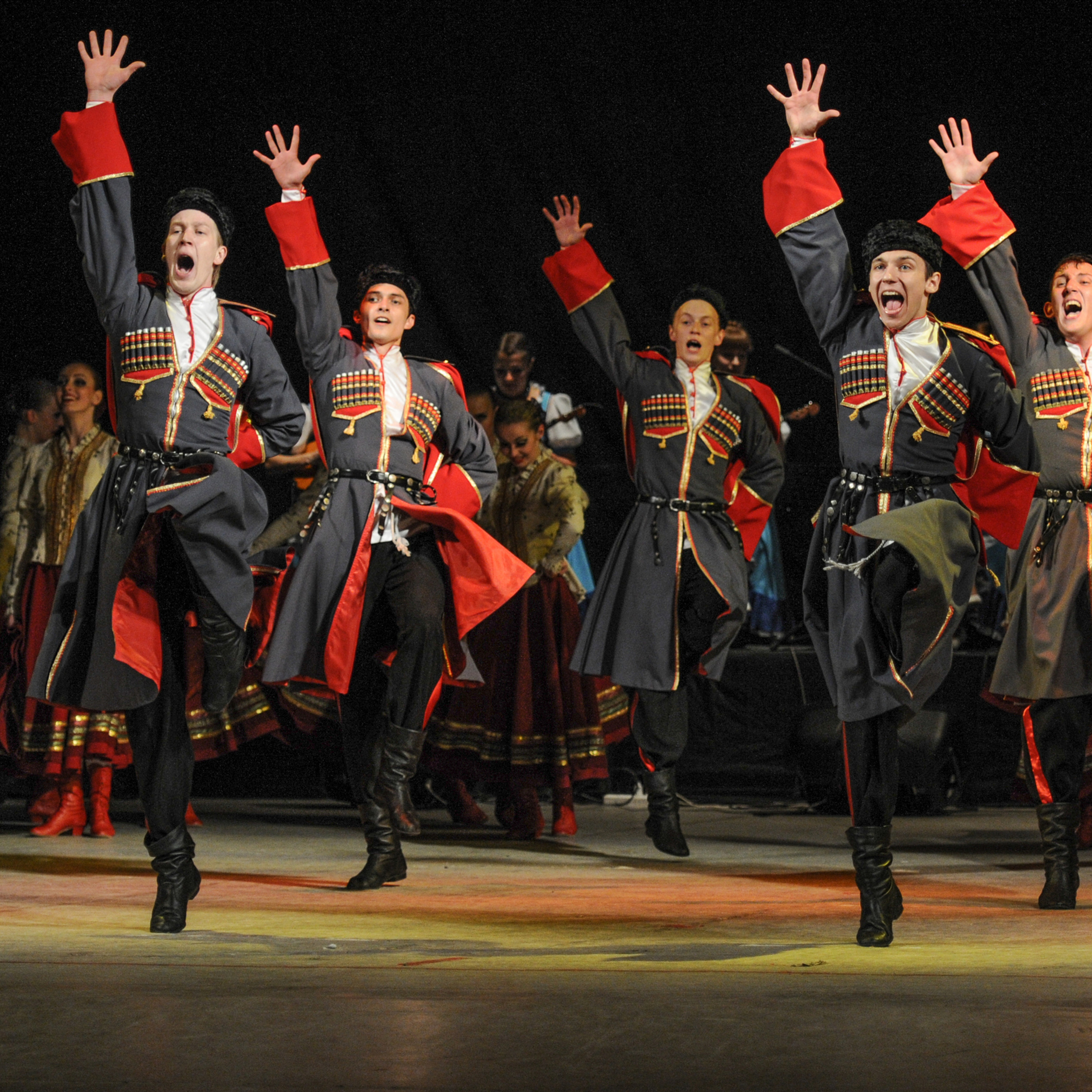 Concert of the folk group “Sunny Rainbow” in Russia. Photographer in Israel Luba Ternavskaya