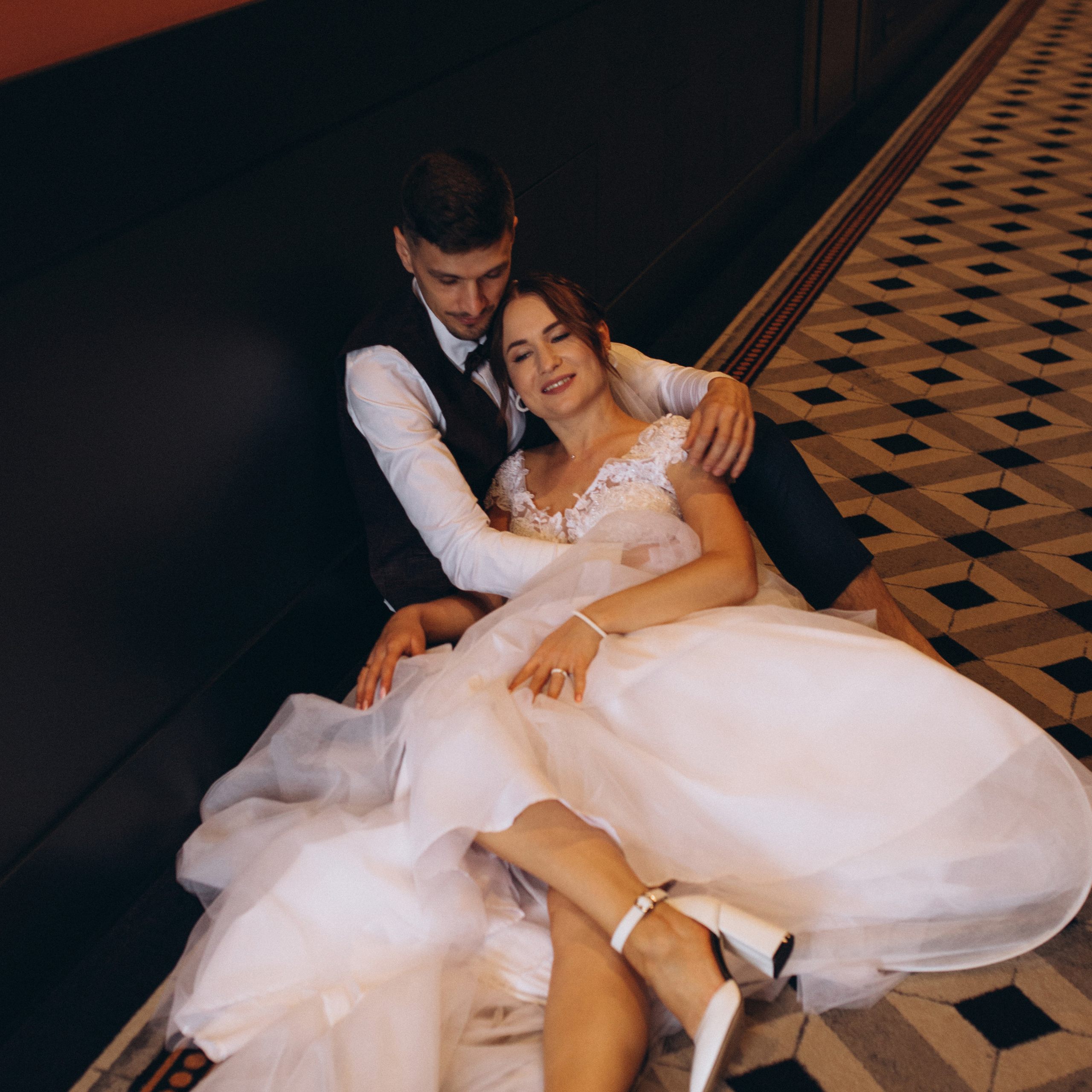 Contacts. Wedding and family photographer in Calgary