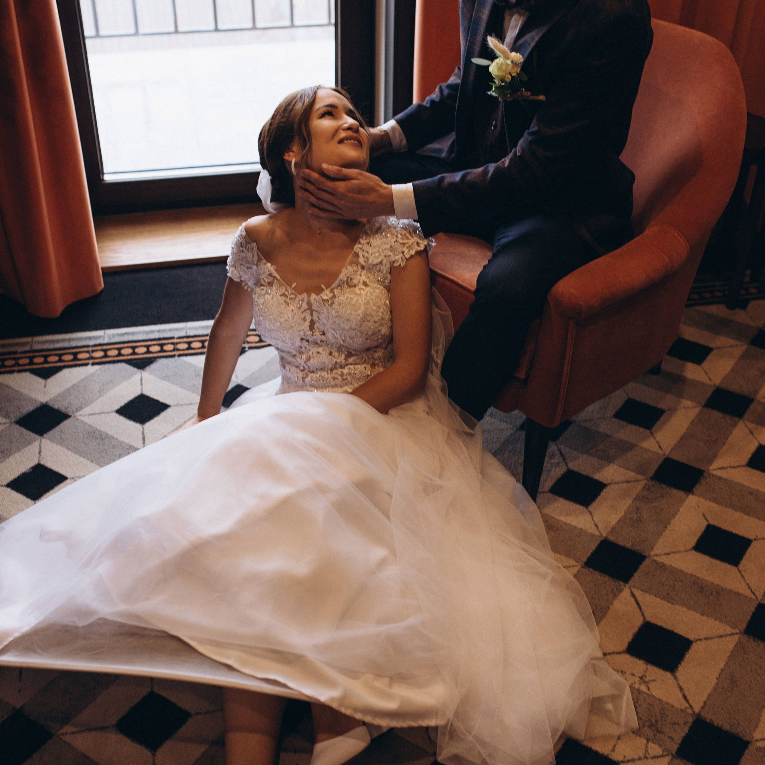 Contacts. Wedding and family photographer in Calgary