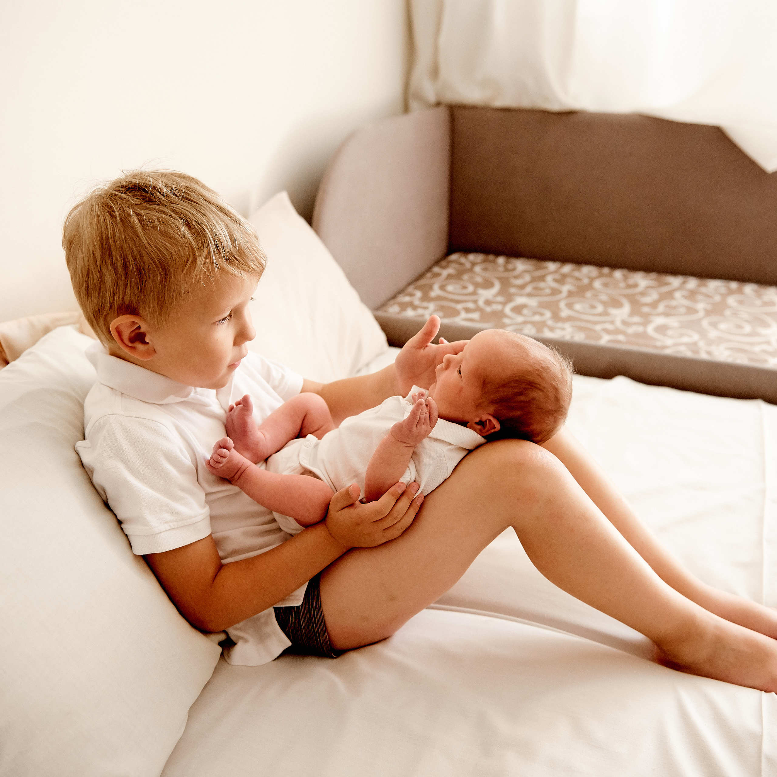 Фотограф новонароджених діток та їх сімей в Тернополі