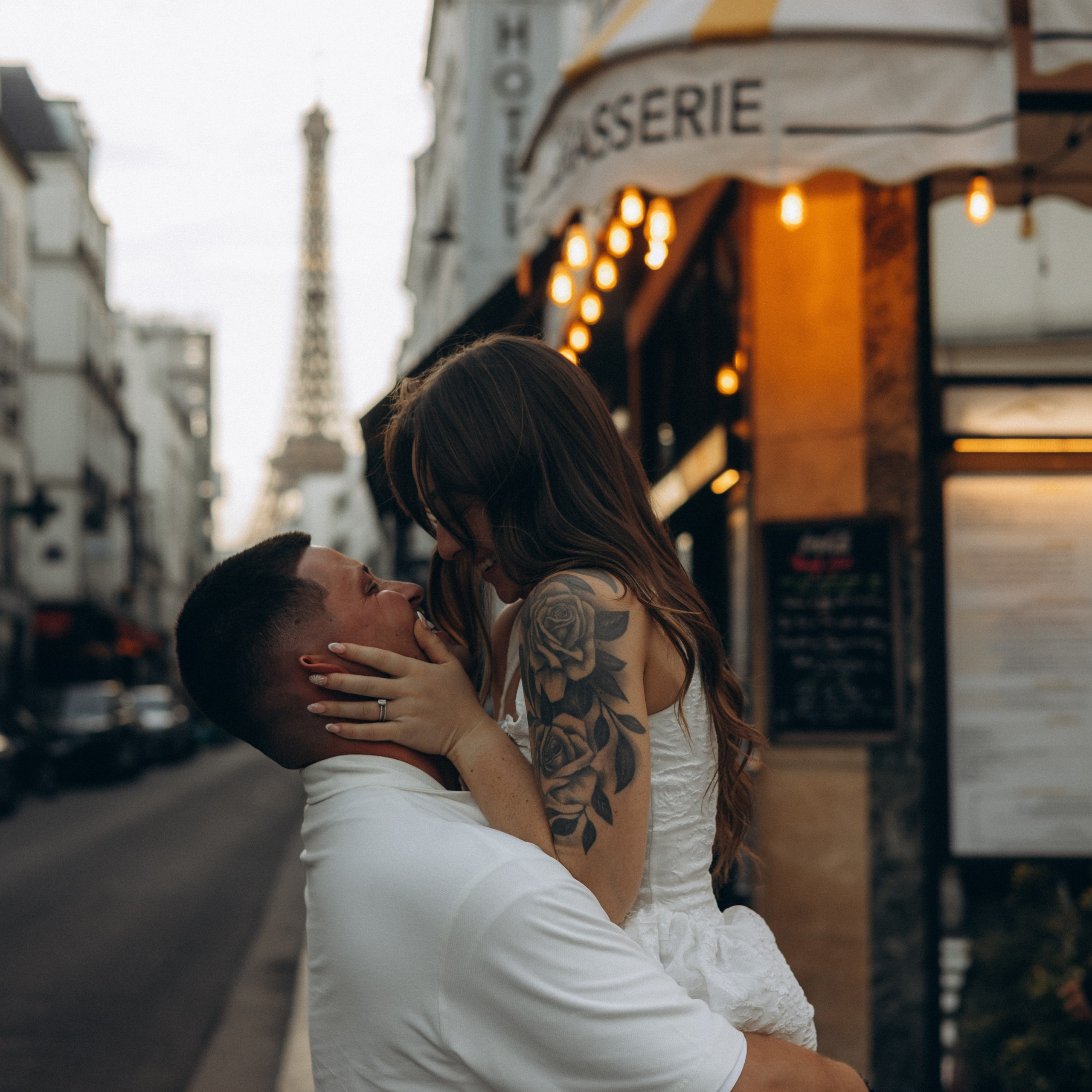 Feedback. Photographer in Paris