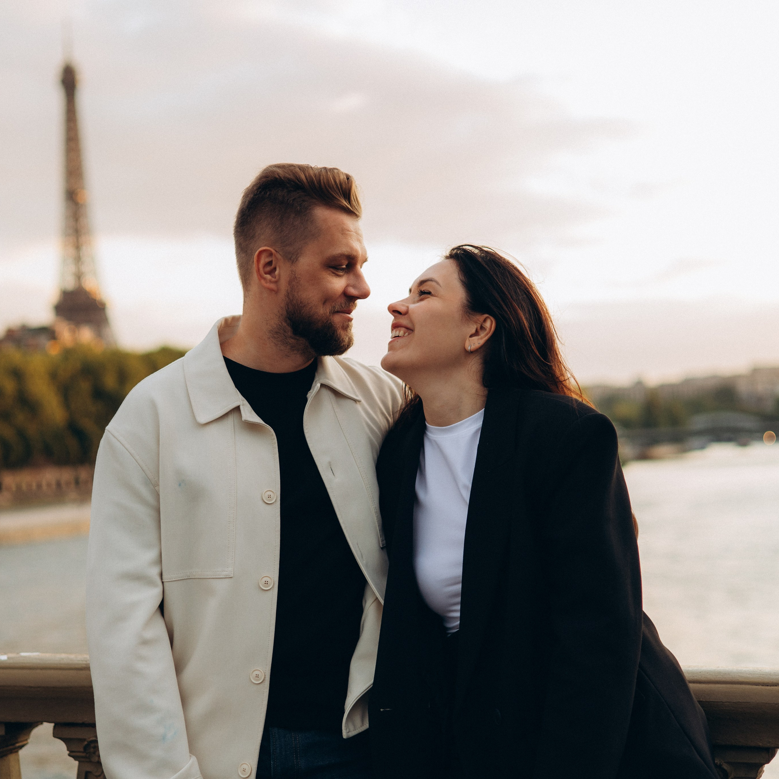 Feedback. Photographer in Paris