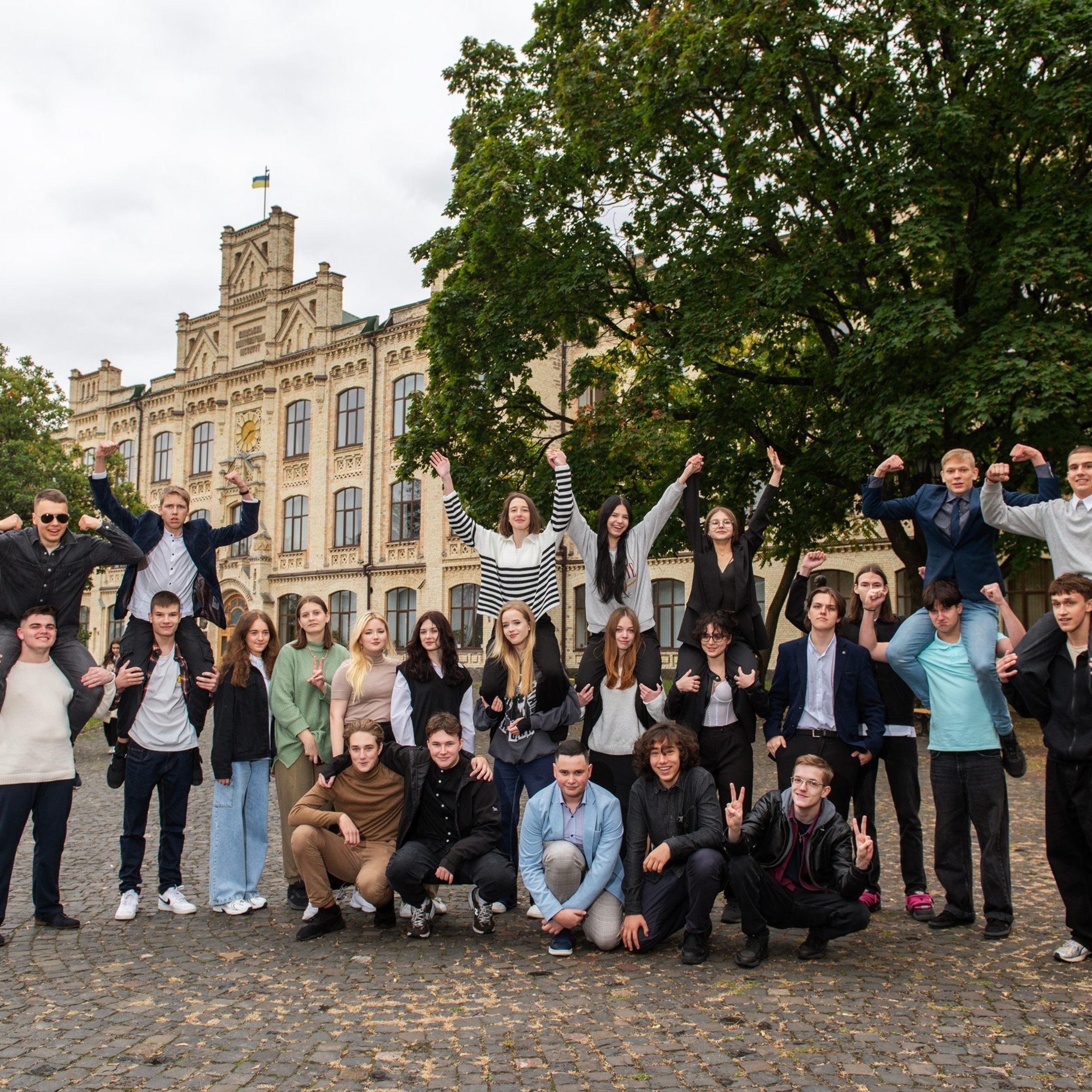 Відгуки Fotkinstudio випускні альбоми. Випускні альбоми фотокниги Київ та Дніпро