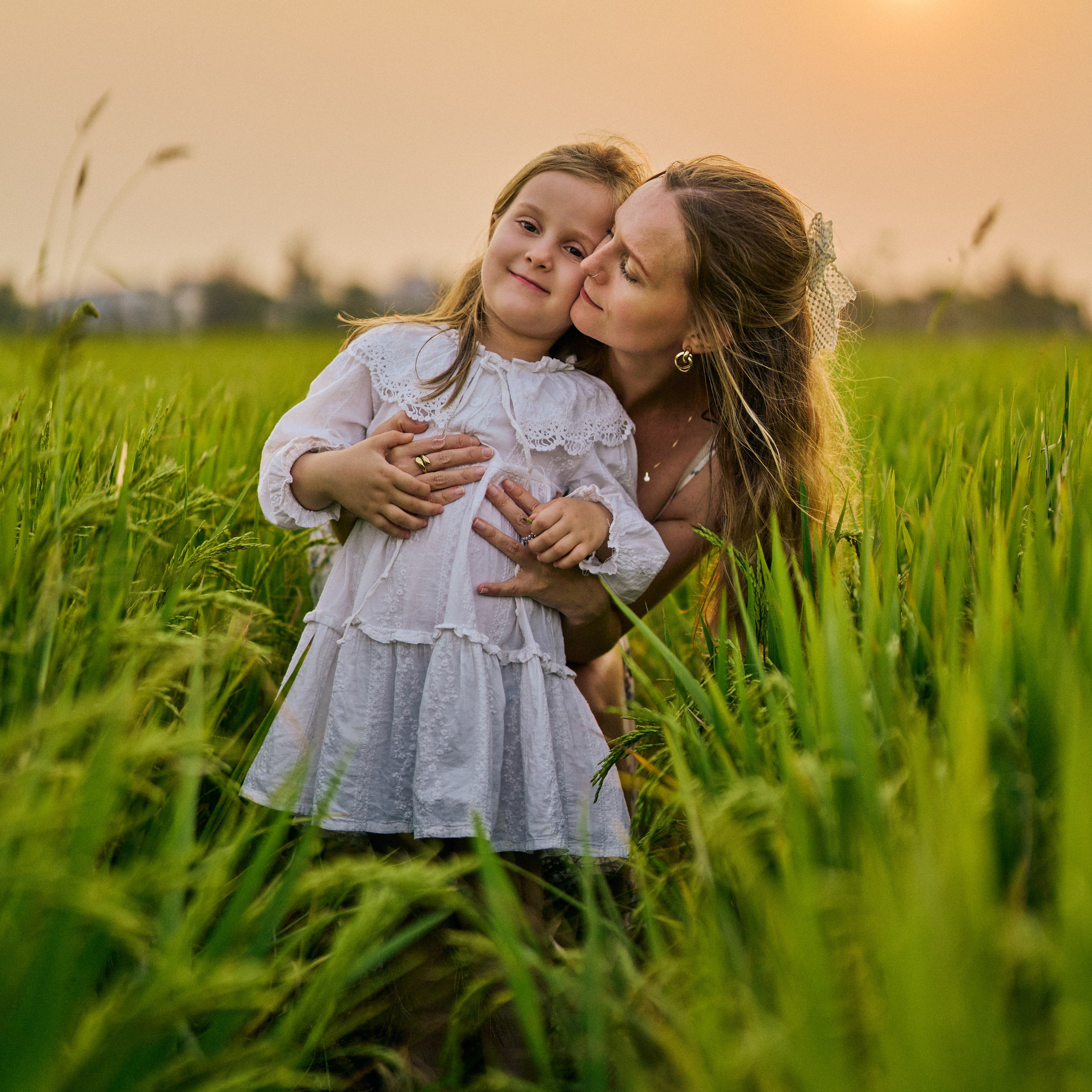 Lifestyle Photographer in Hoi An & Da Nang Love stories, family & wedding photography